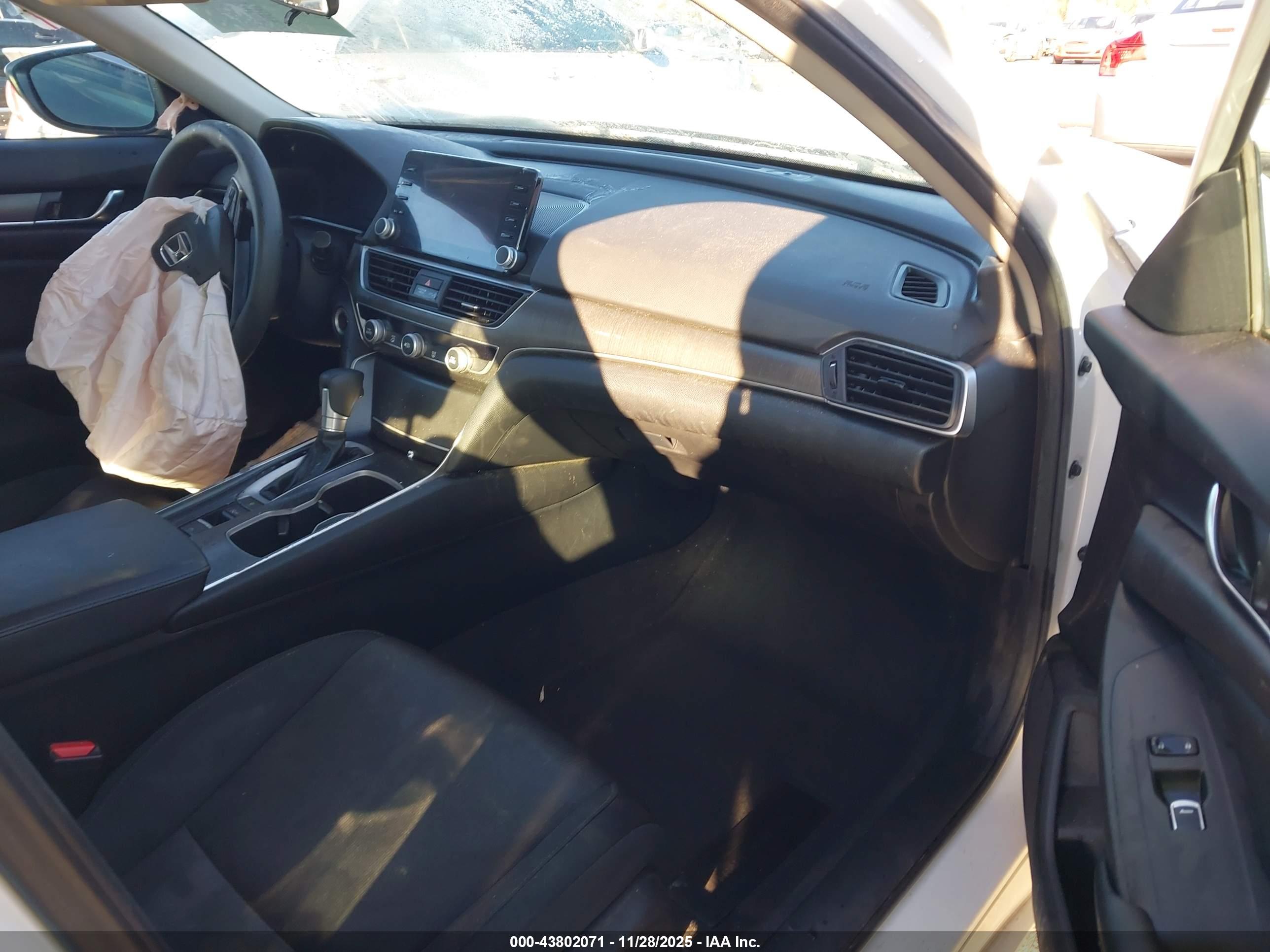 HONDA ACCORD image 5