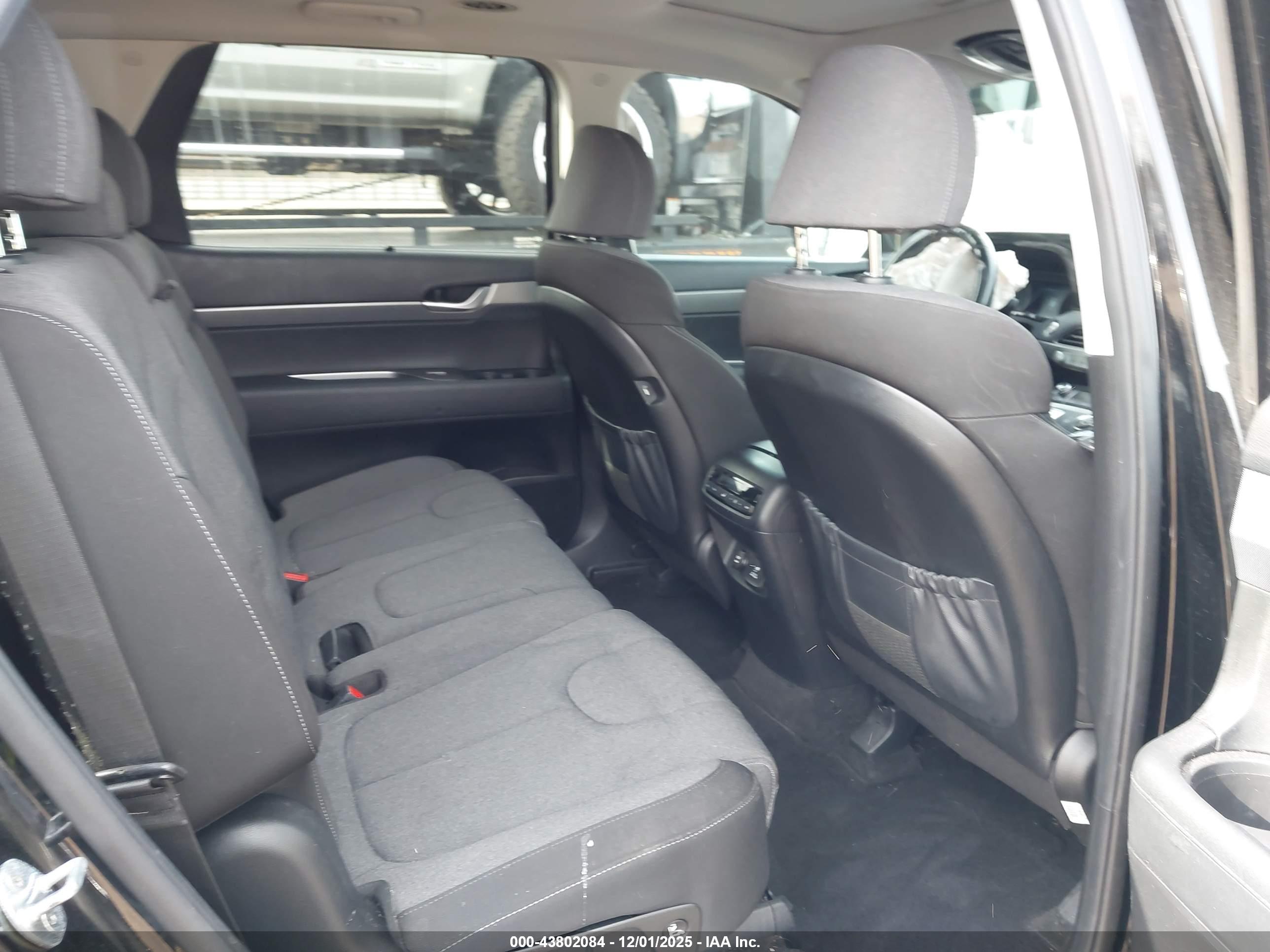 HYUNDAI PALISADE image 8
