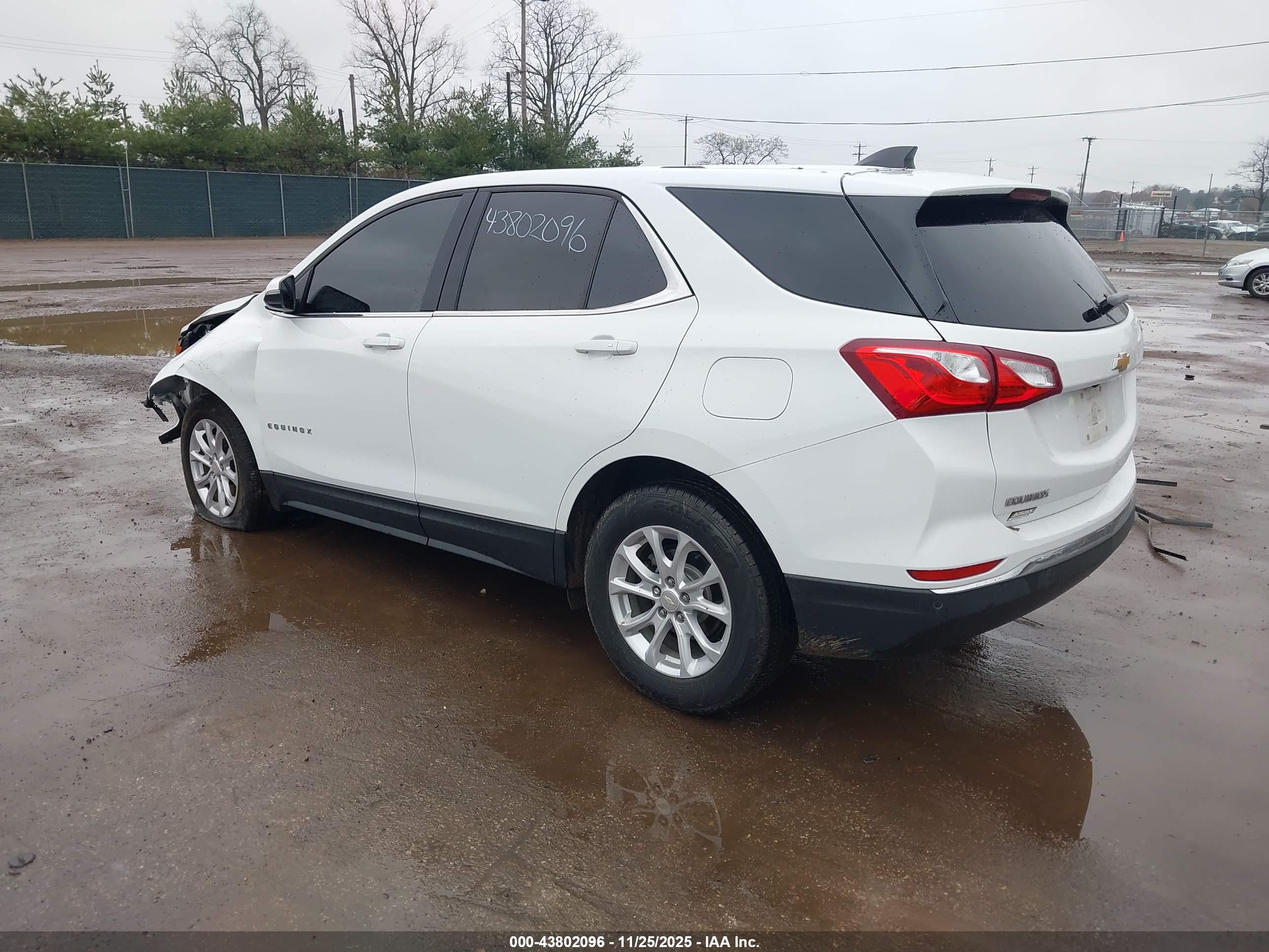CHEVROLET EQUINOX image 3