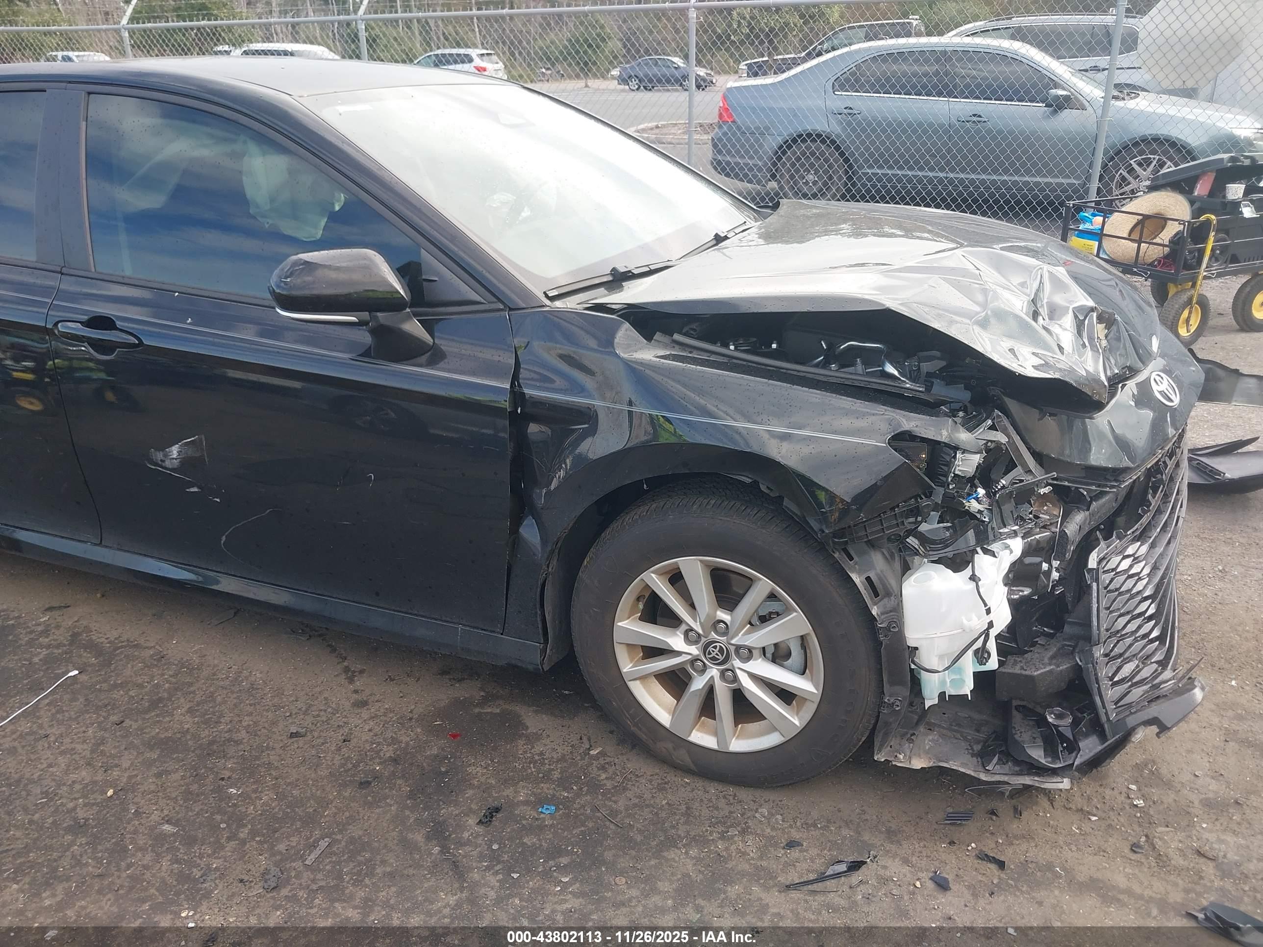 TOYOTA CAMRY image 6