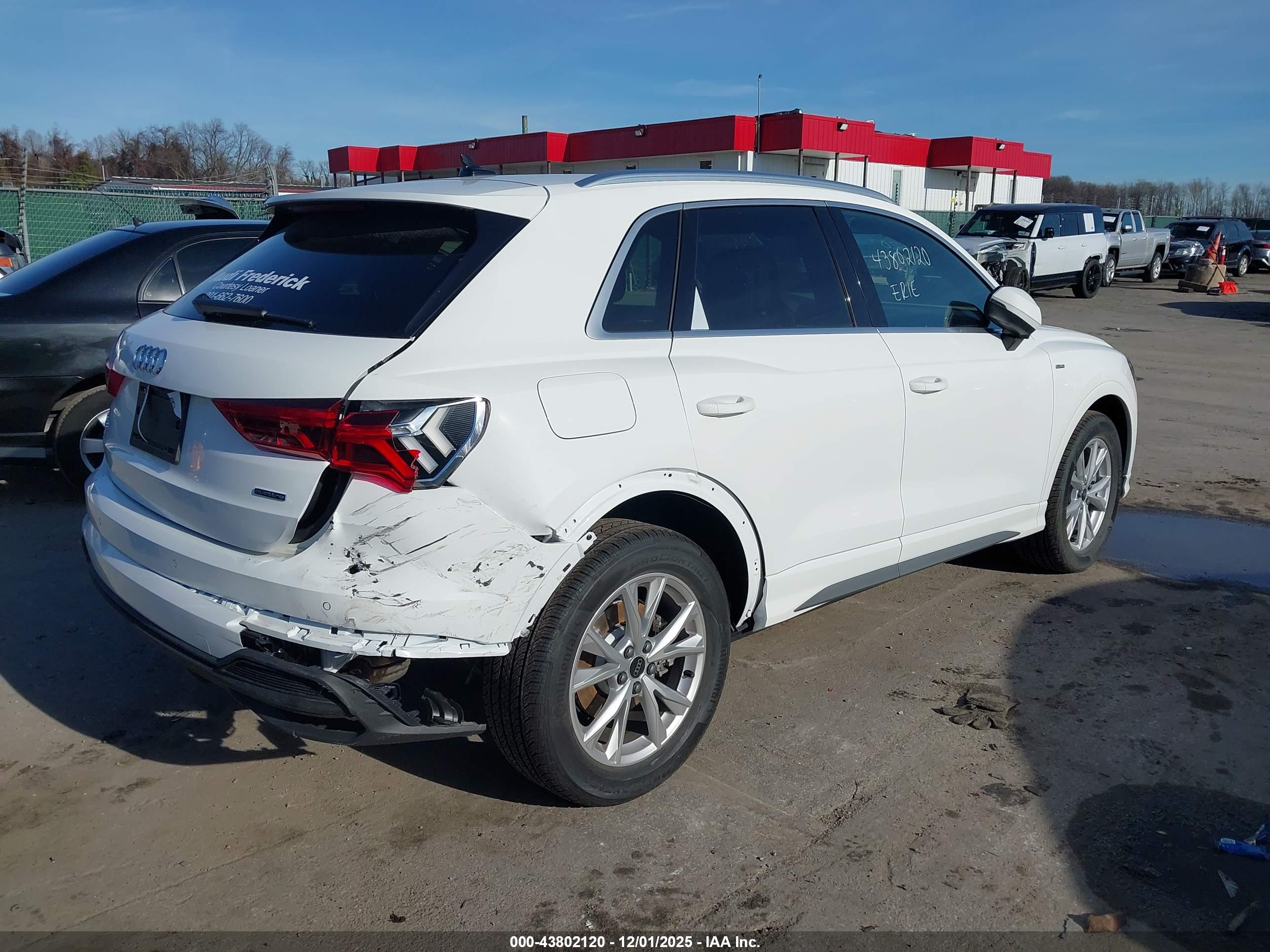 AUDI Q3 image 6