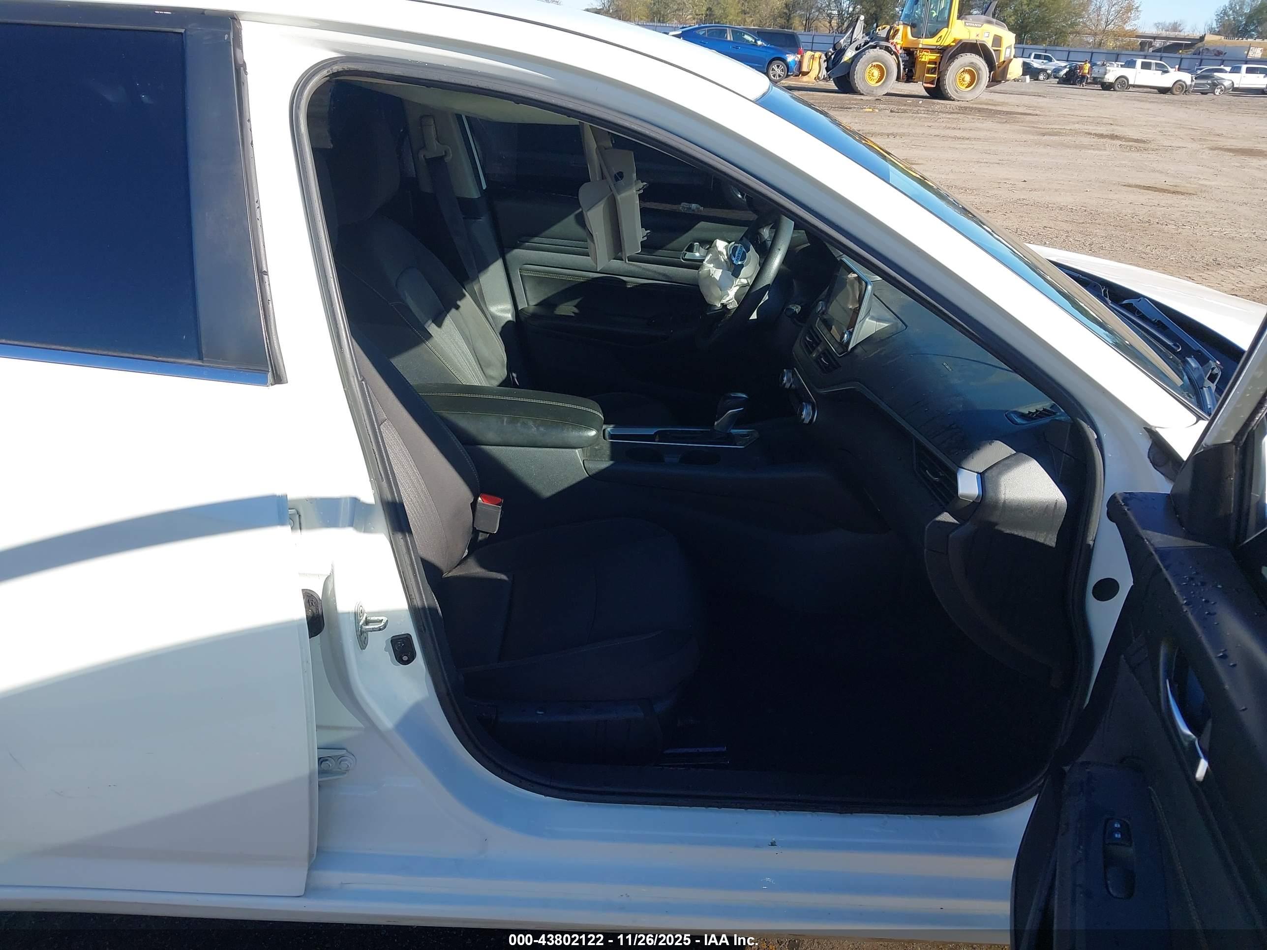 NISSAN ALTIMA image 5