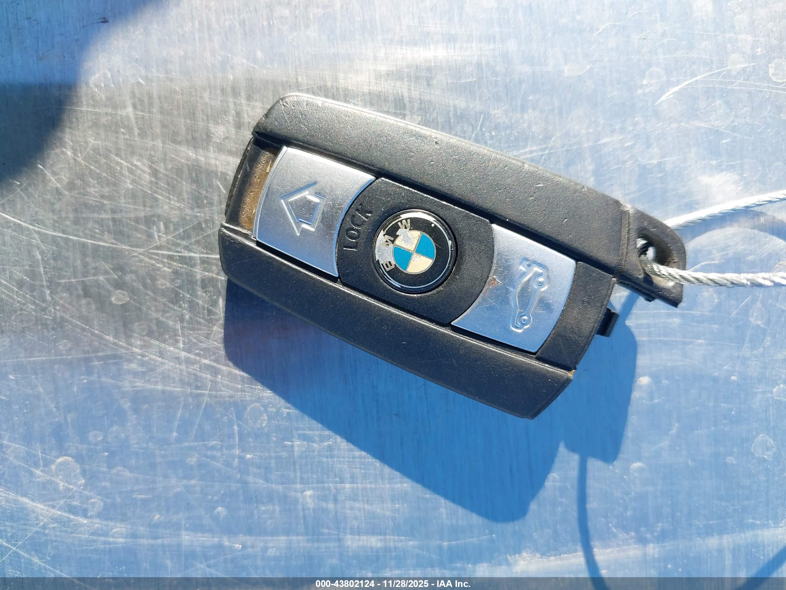 BMW 328I image 11