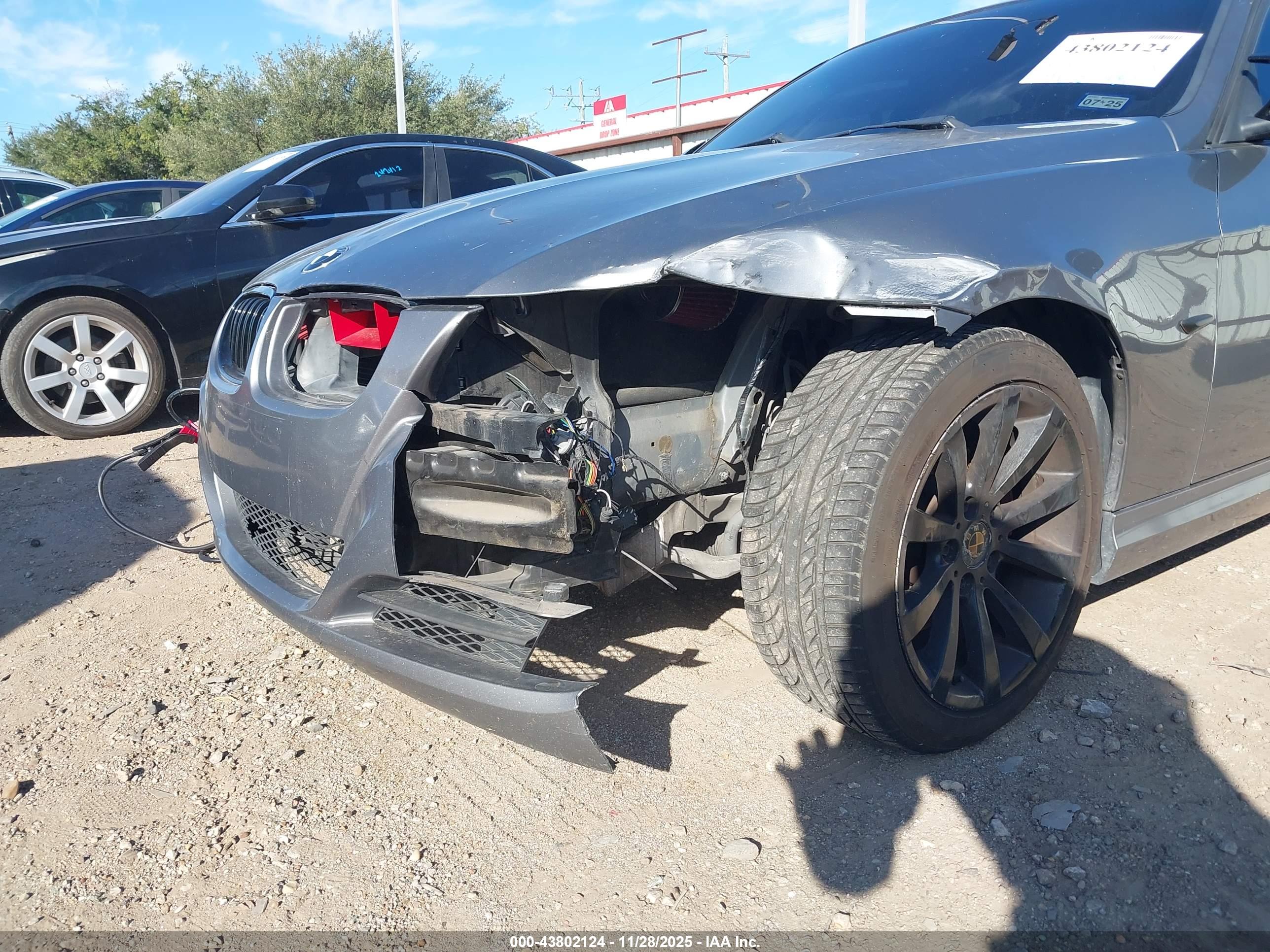 BMW 328I image 6