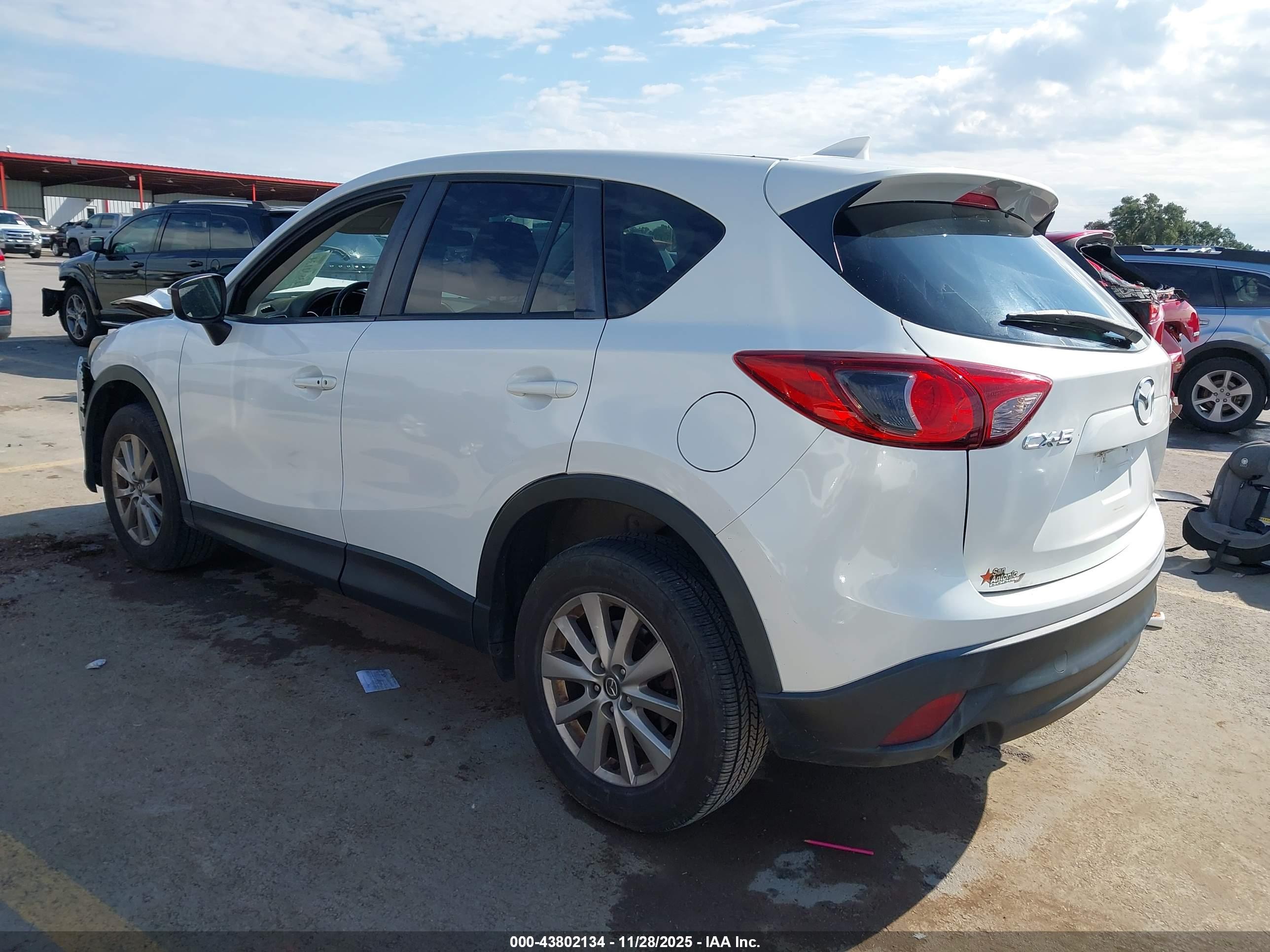 MAZDA CX-5 image 3