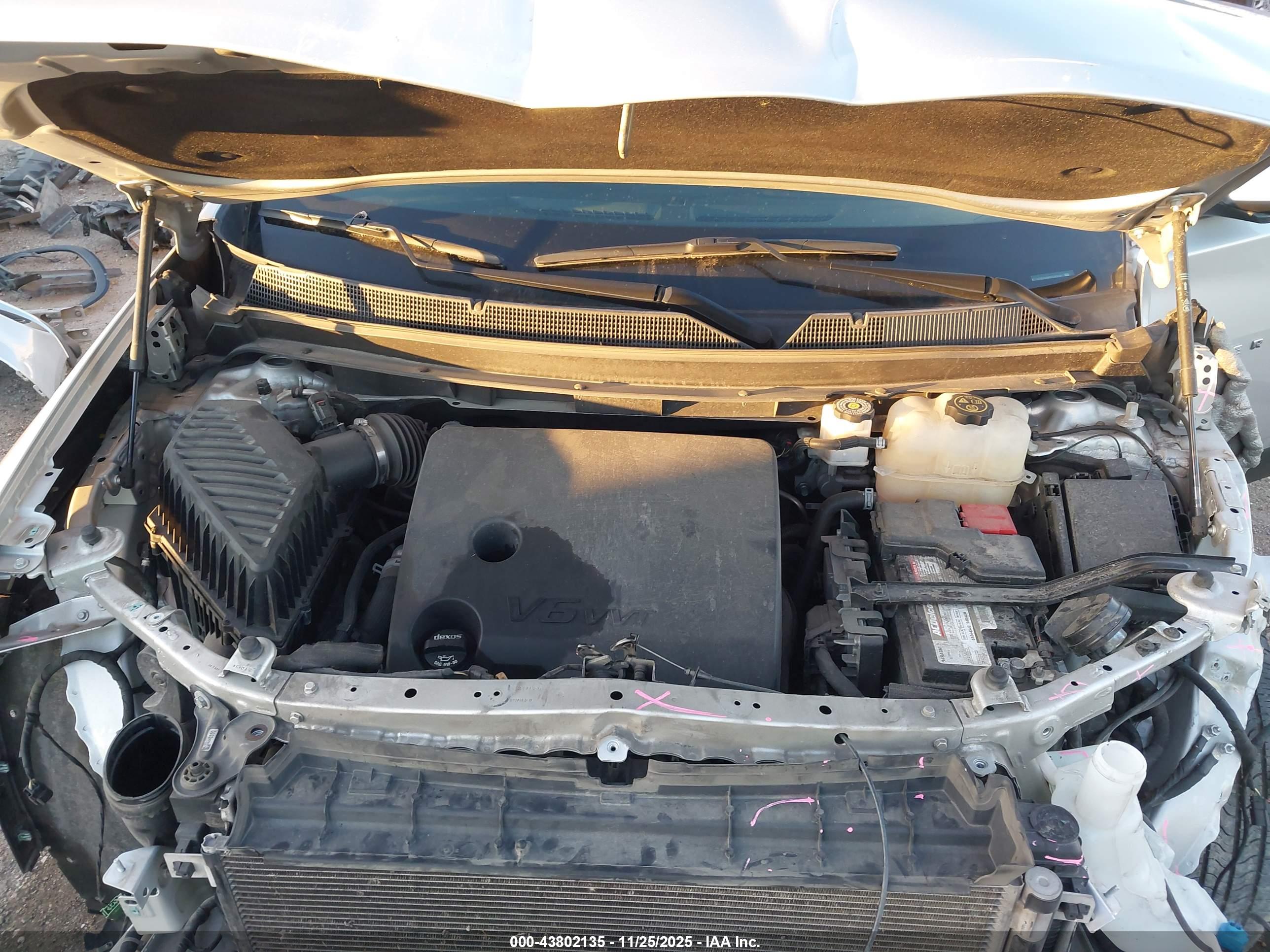 CHEVROLET TRAVERSE image 10