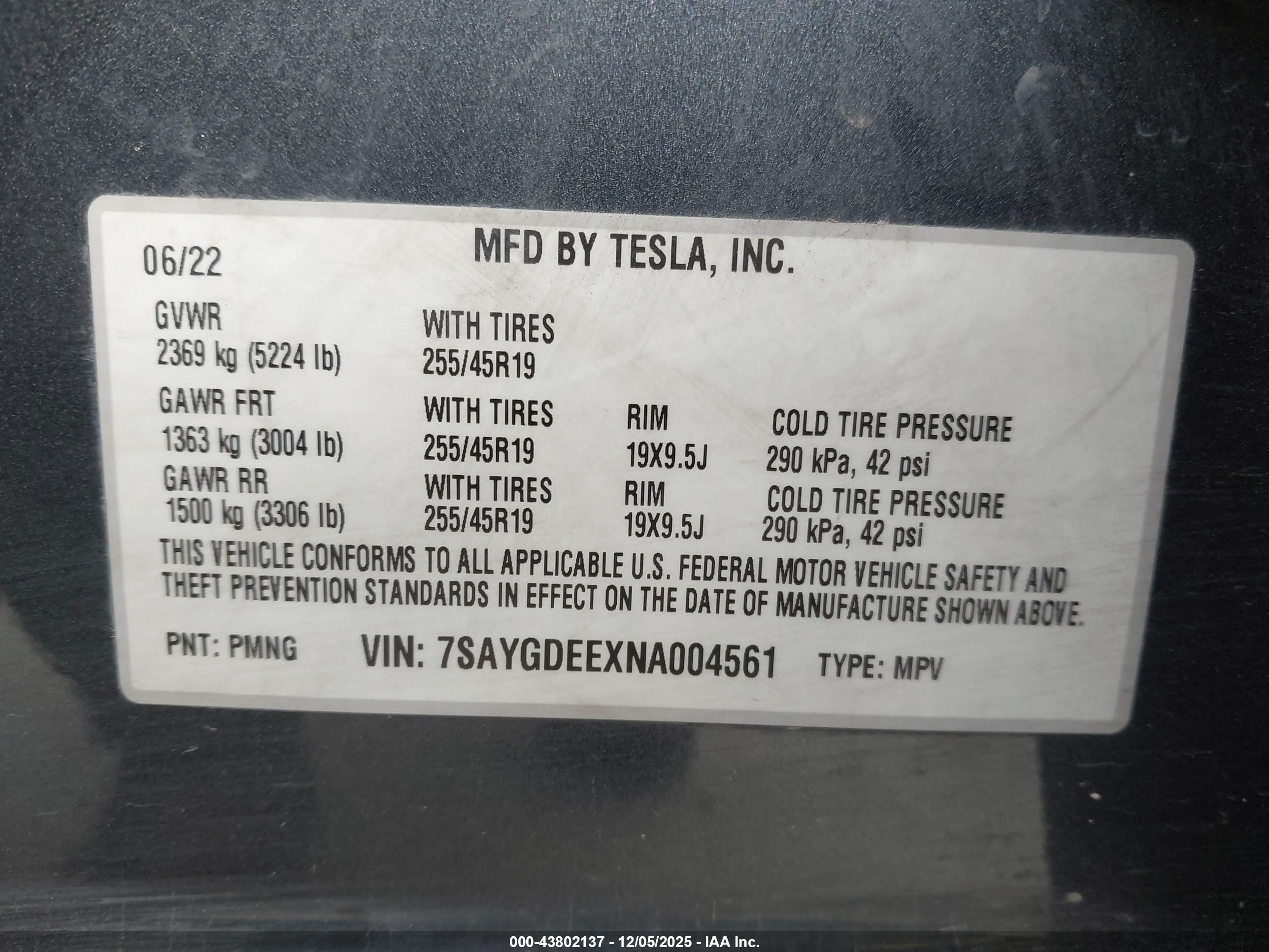 TESLA MODEL image 9