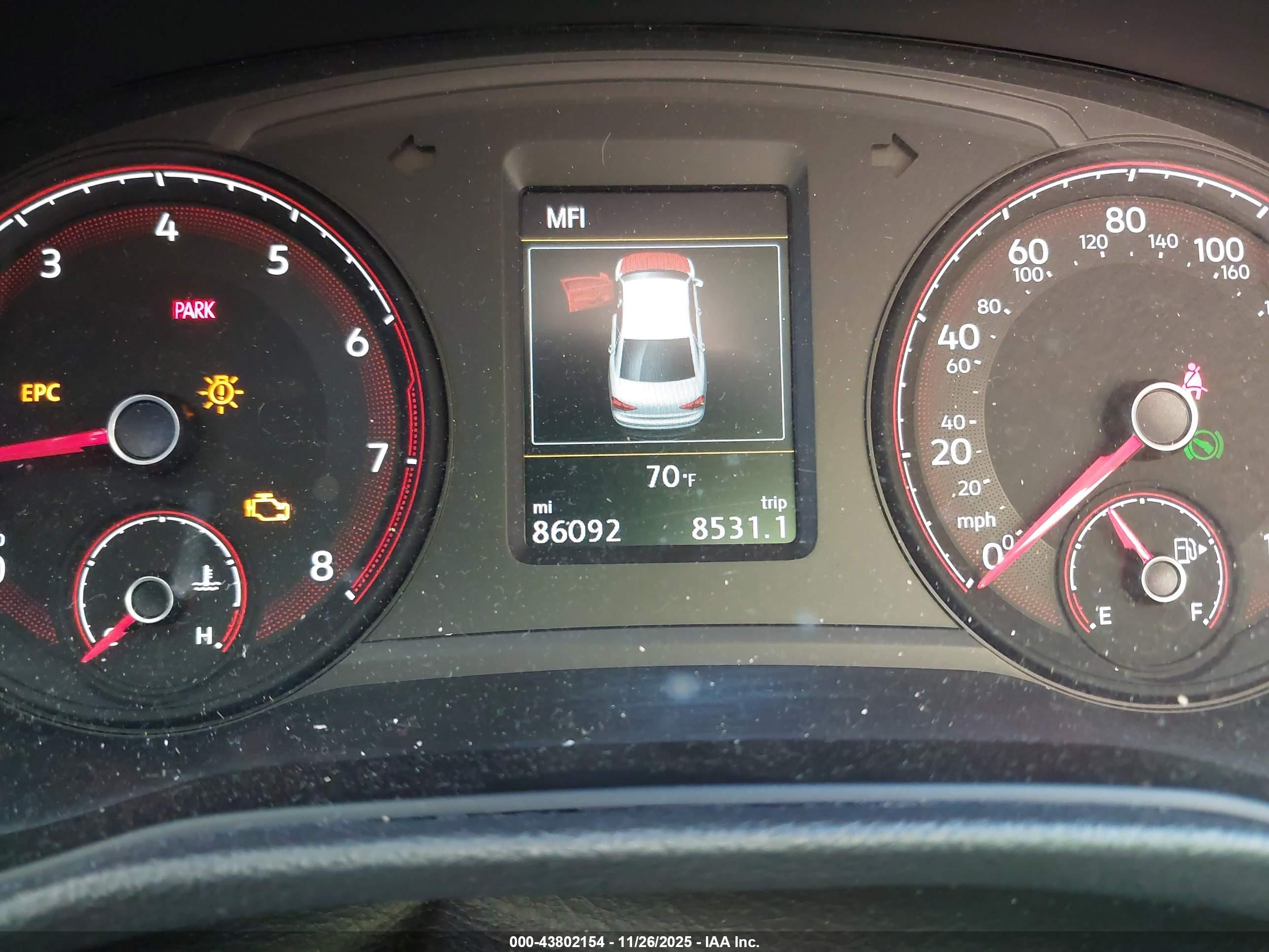 VOLKSWAGEN PASSAT image 7