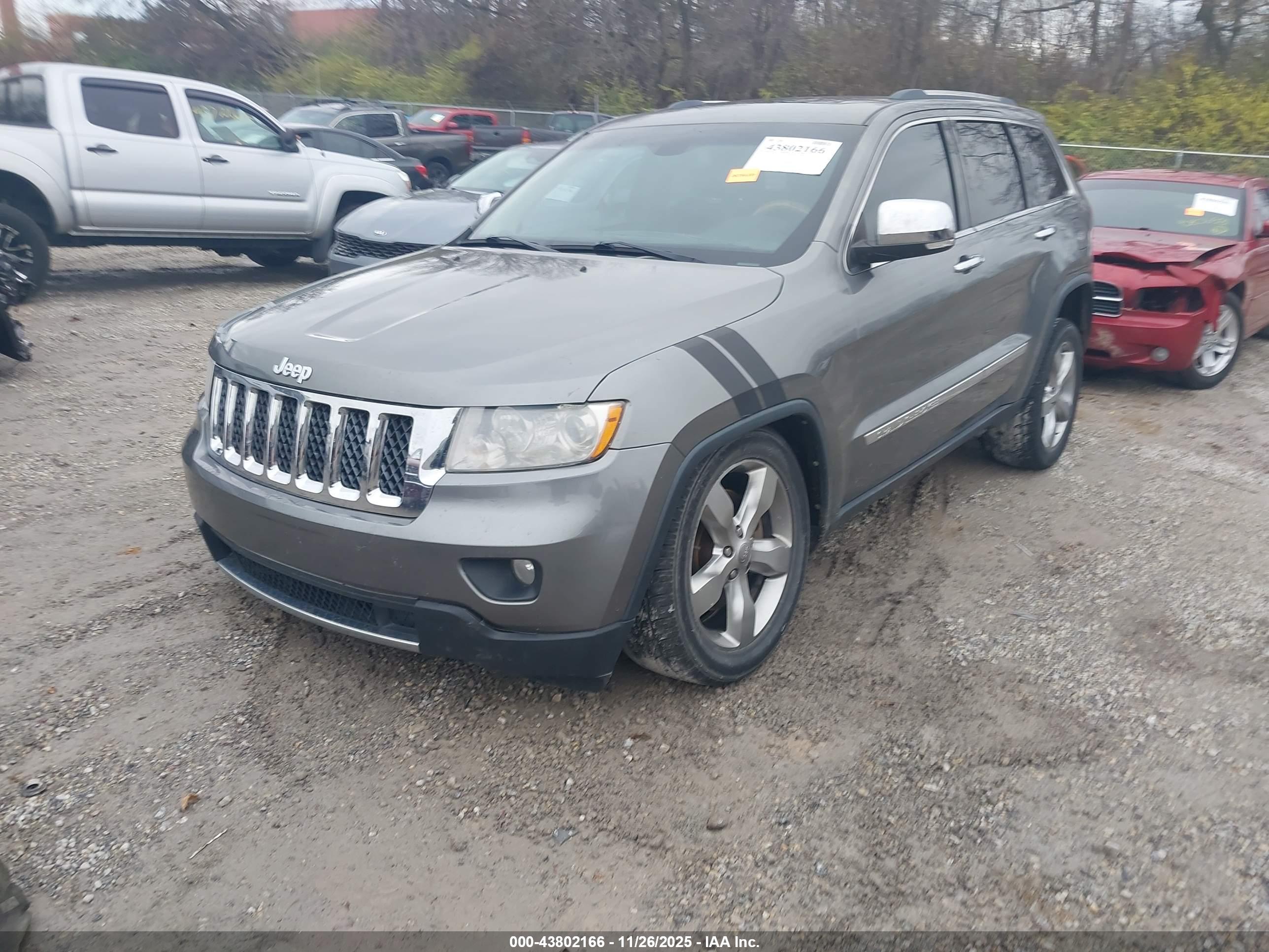 JEEP GRAND image 2