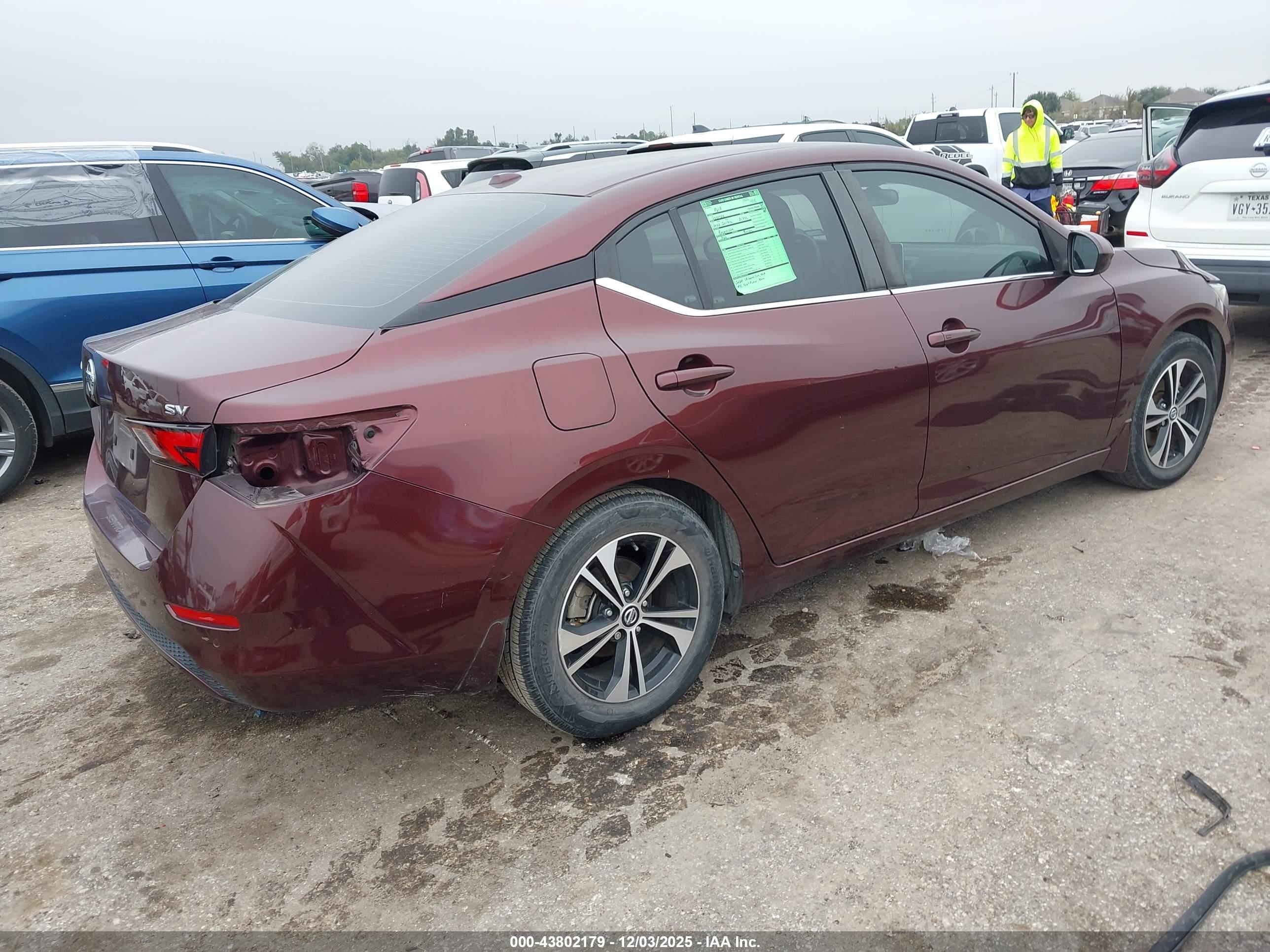 NISSAN SENTRA image 4