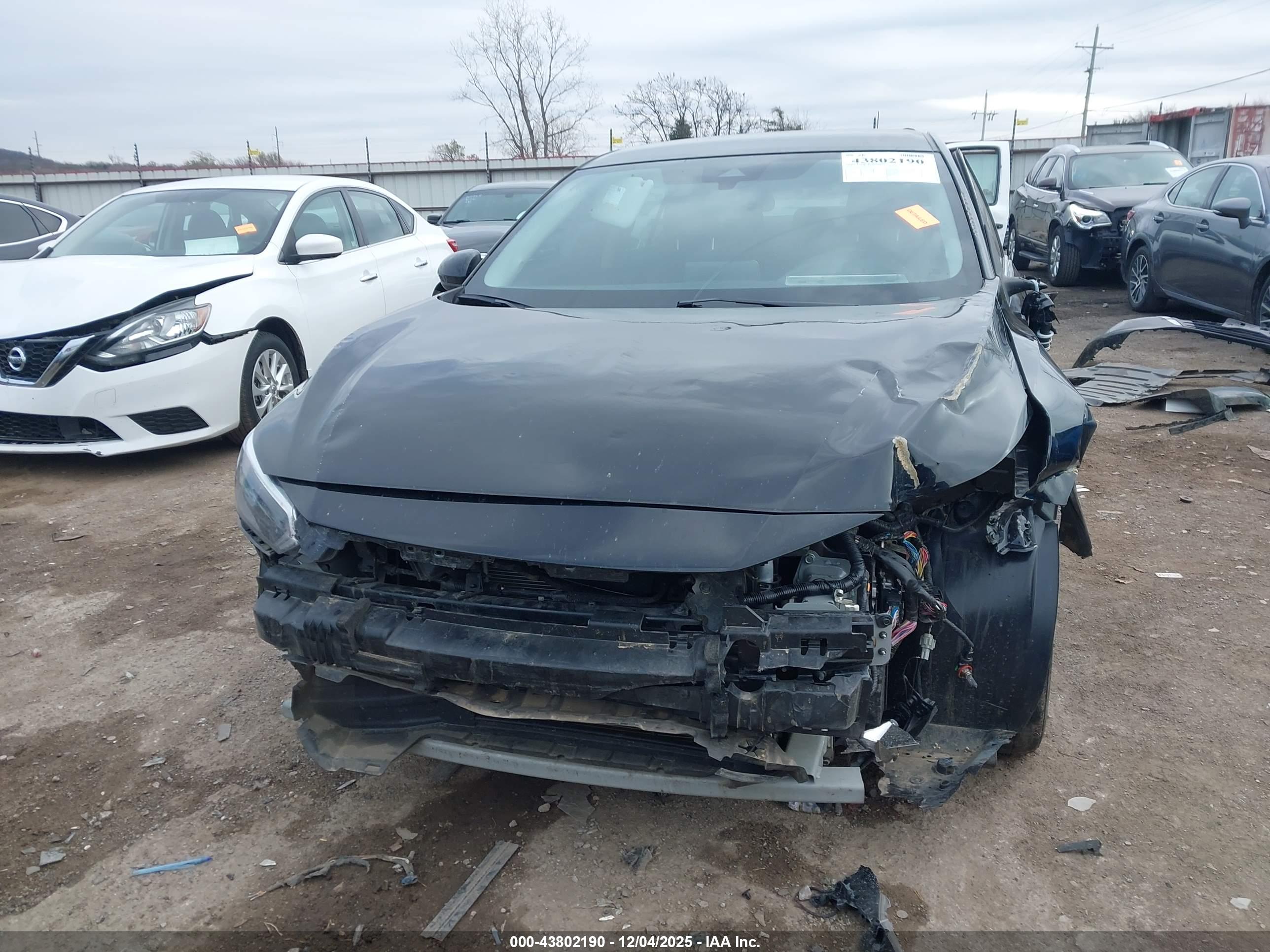 NISSAN SENTRA image 6