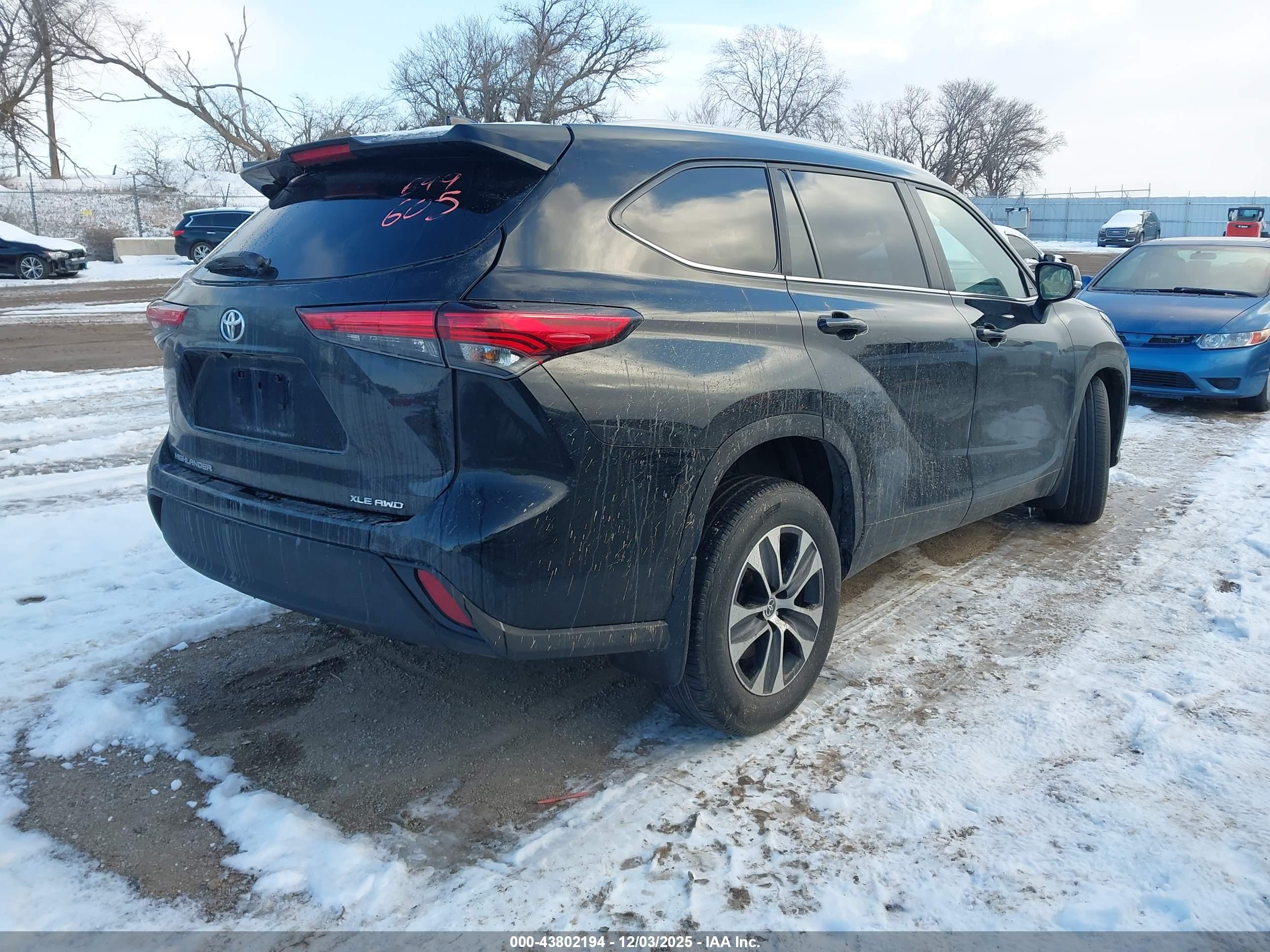 TOYOTA HIGHLANDER image 4