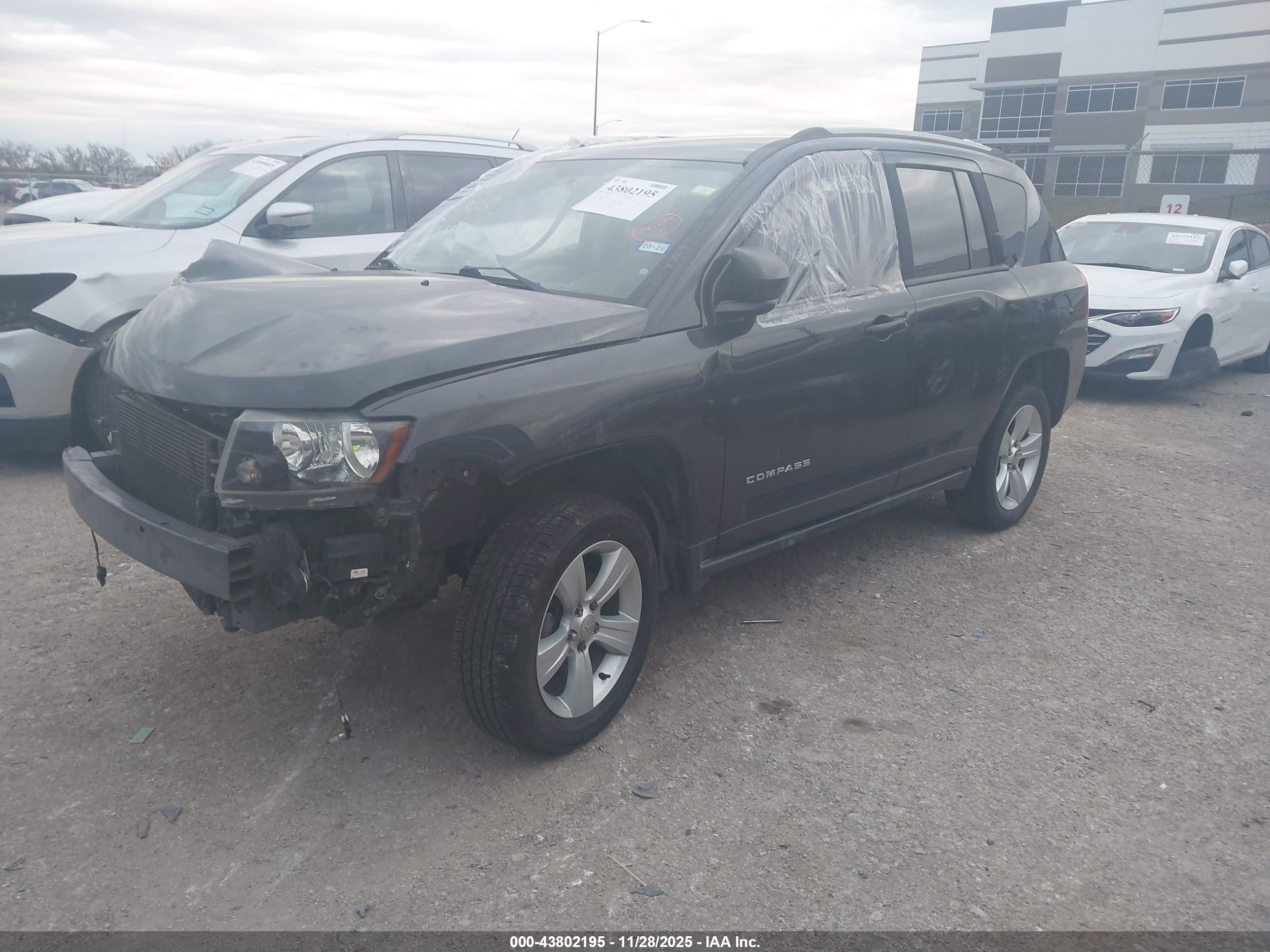 JEEP COMPASS image 2