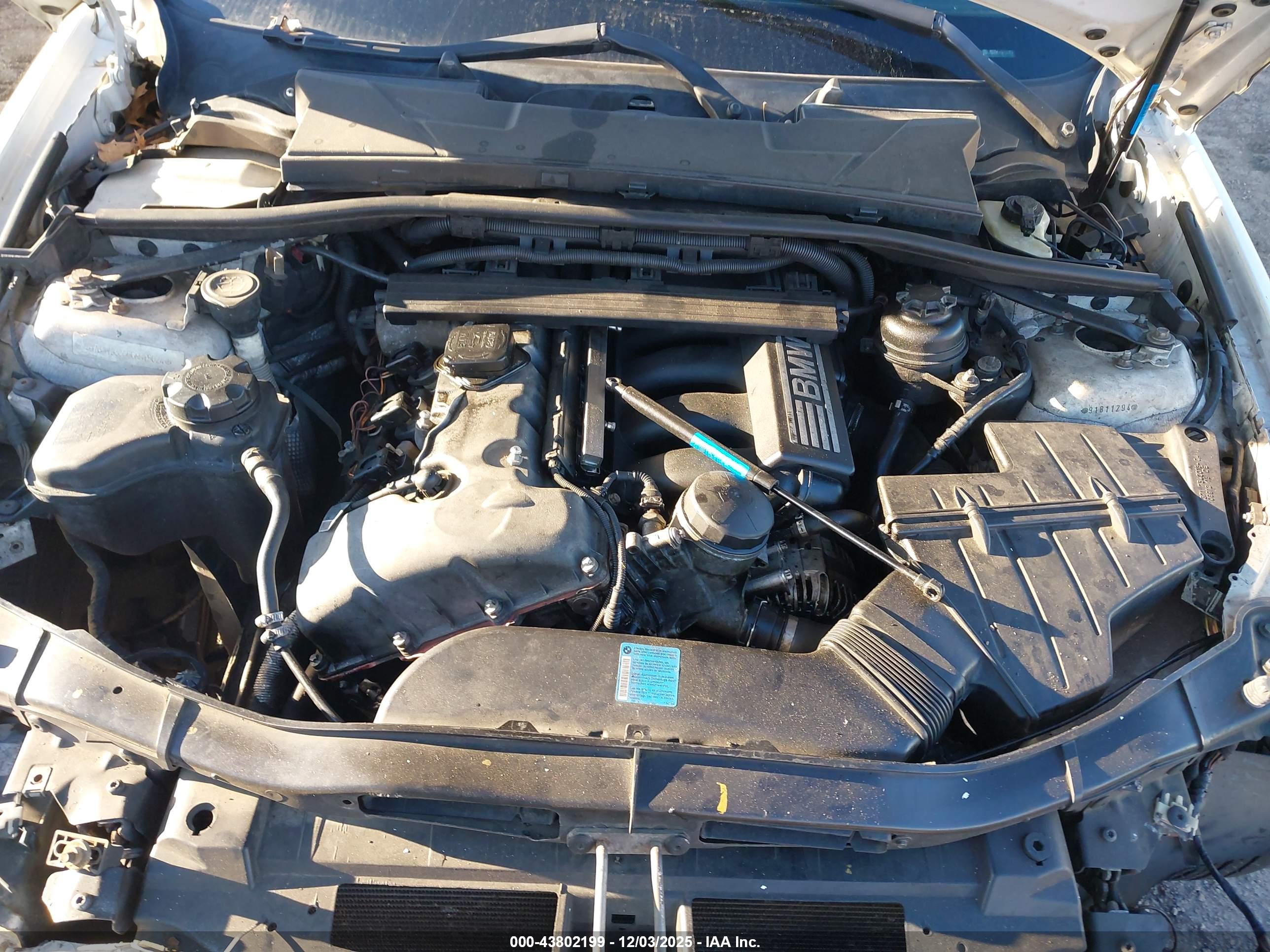 BMW 330I image 10