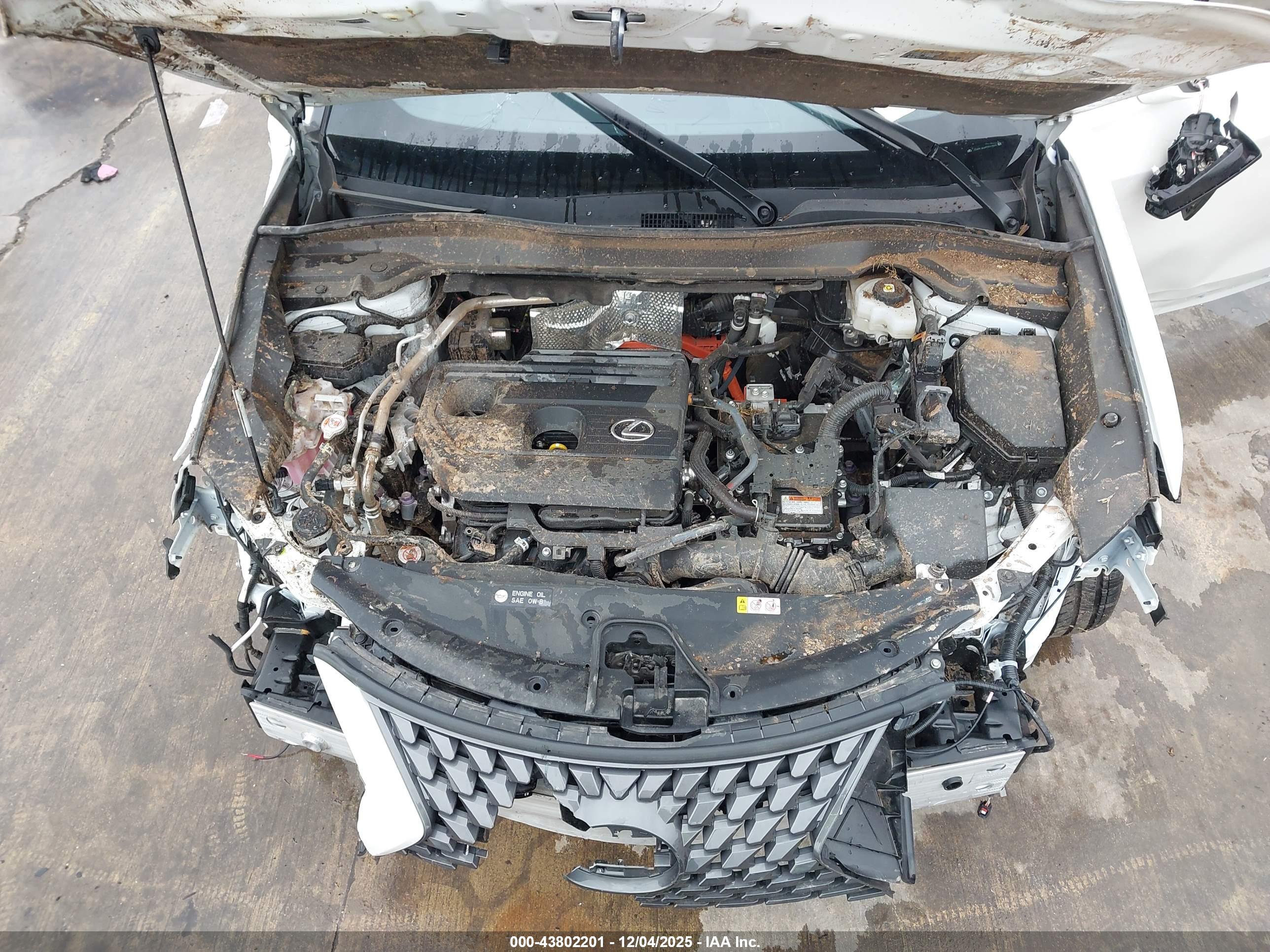 LEXUS UX image 10