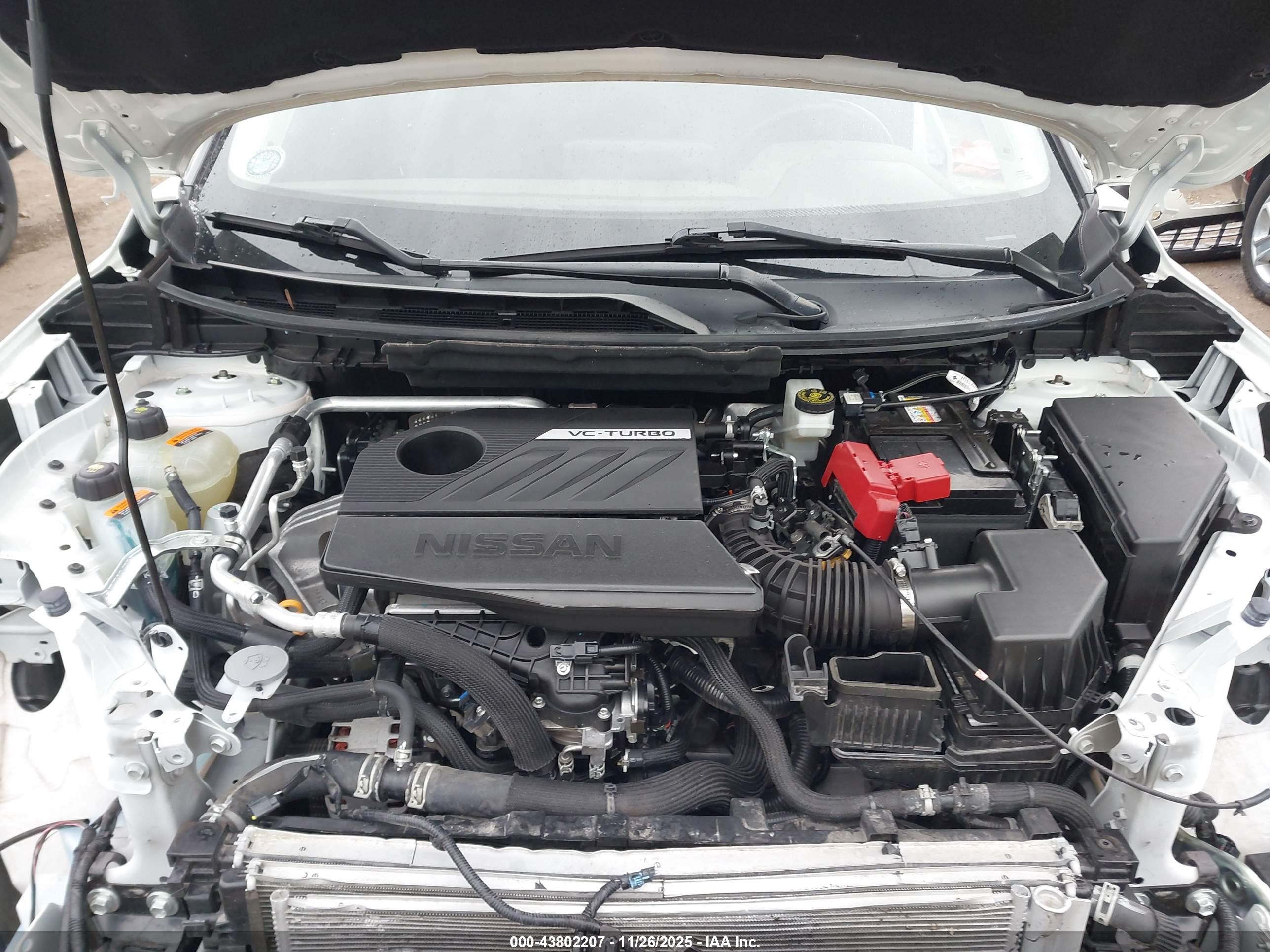 NISSAN ROGUE image 10