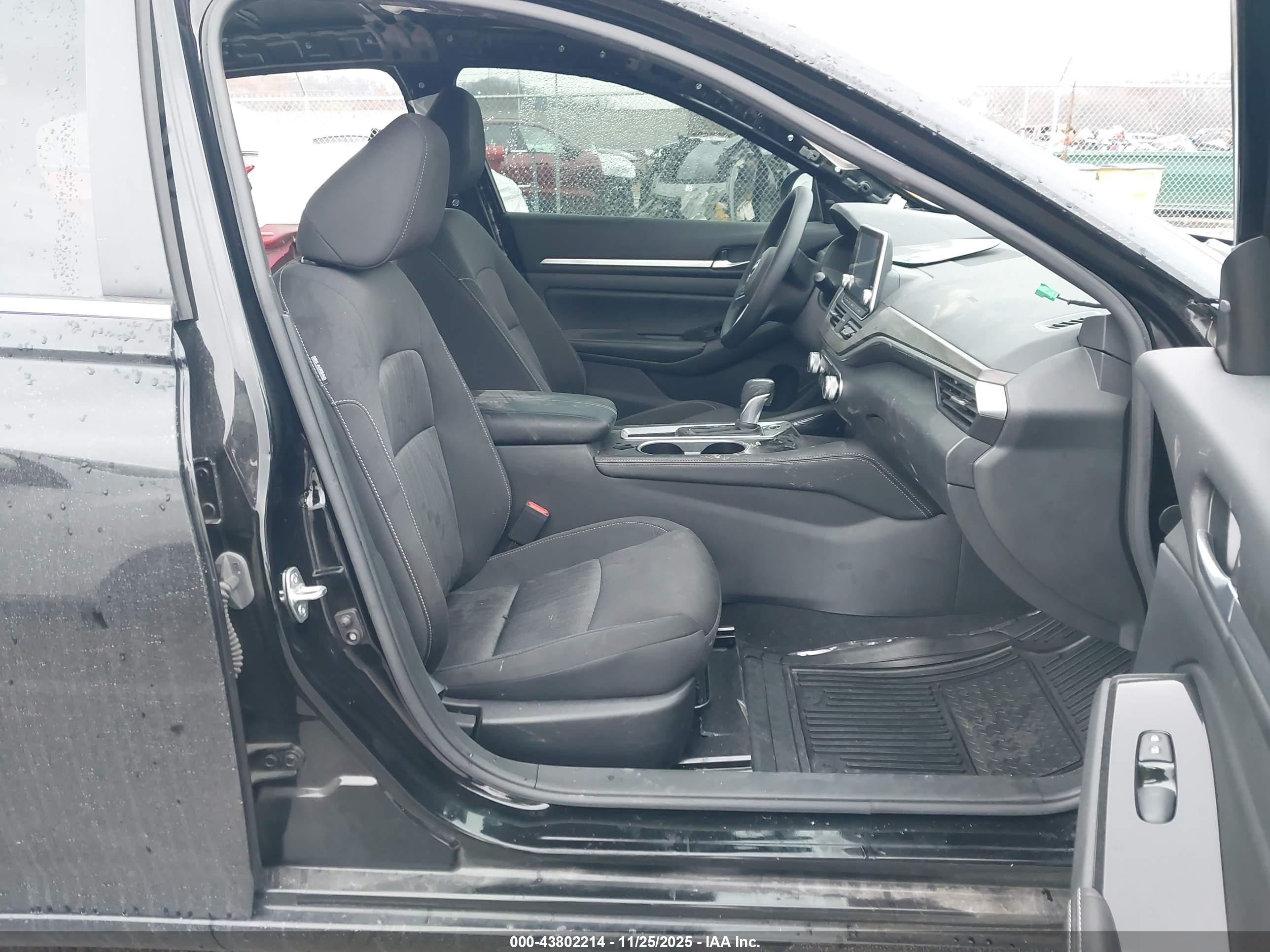 NISSAN ALTIMA image 5
