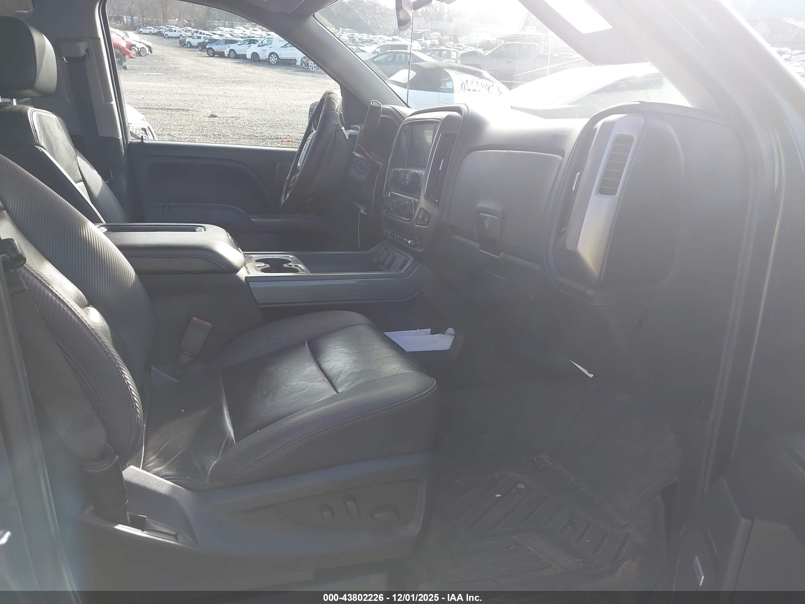 GMC SIERRA image 5