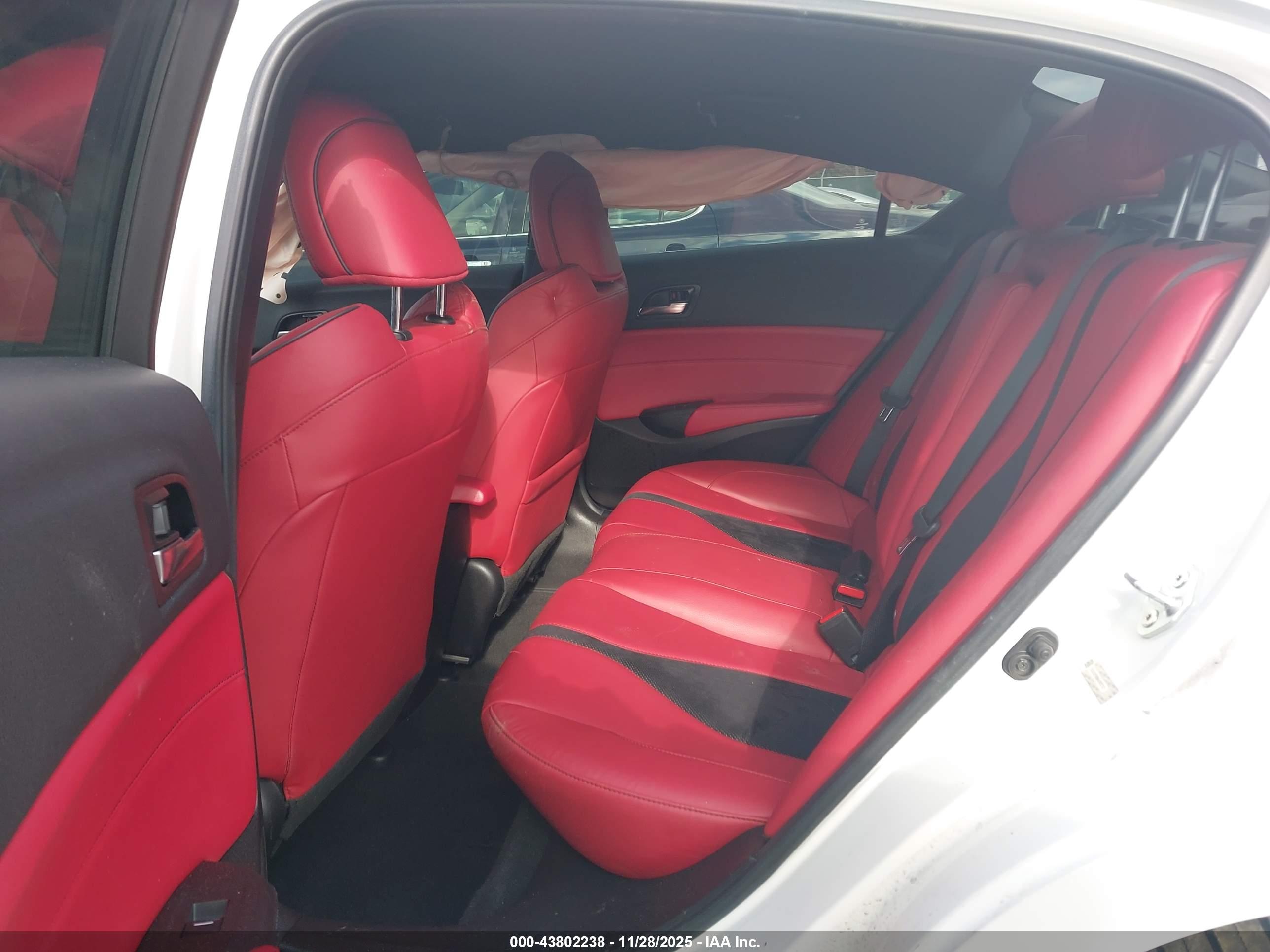 ACURA ILX image 8