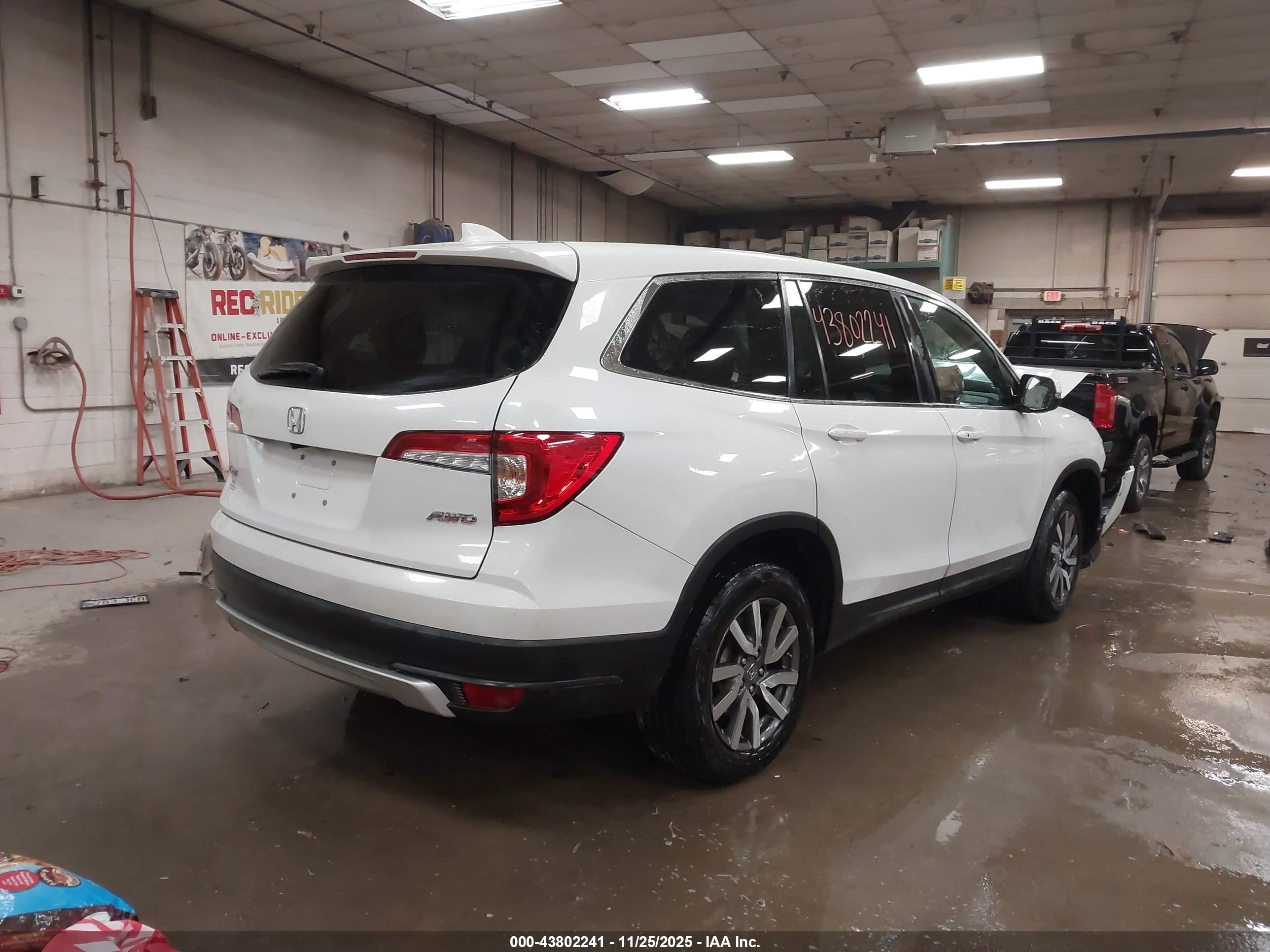 HONDA PILOT image 4