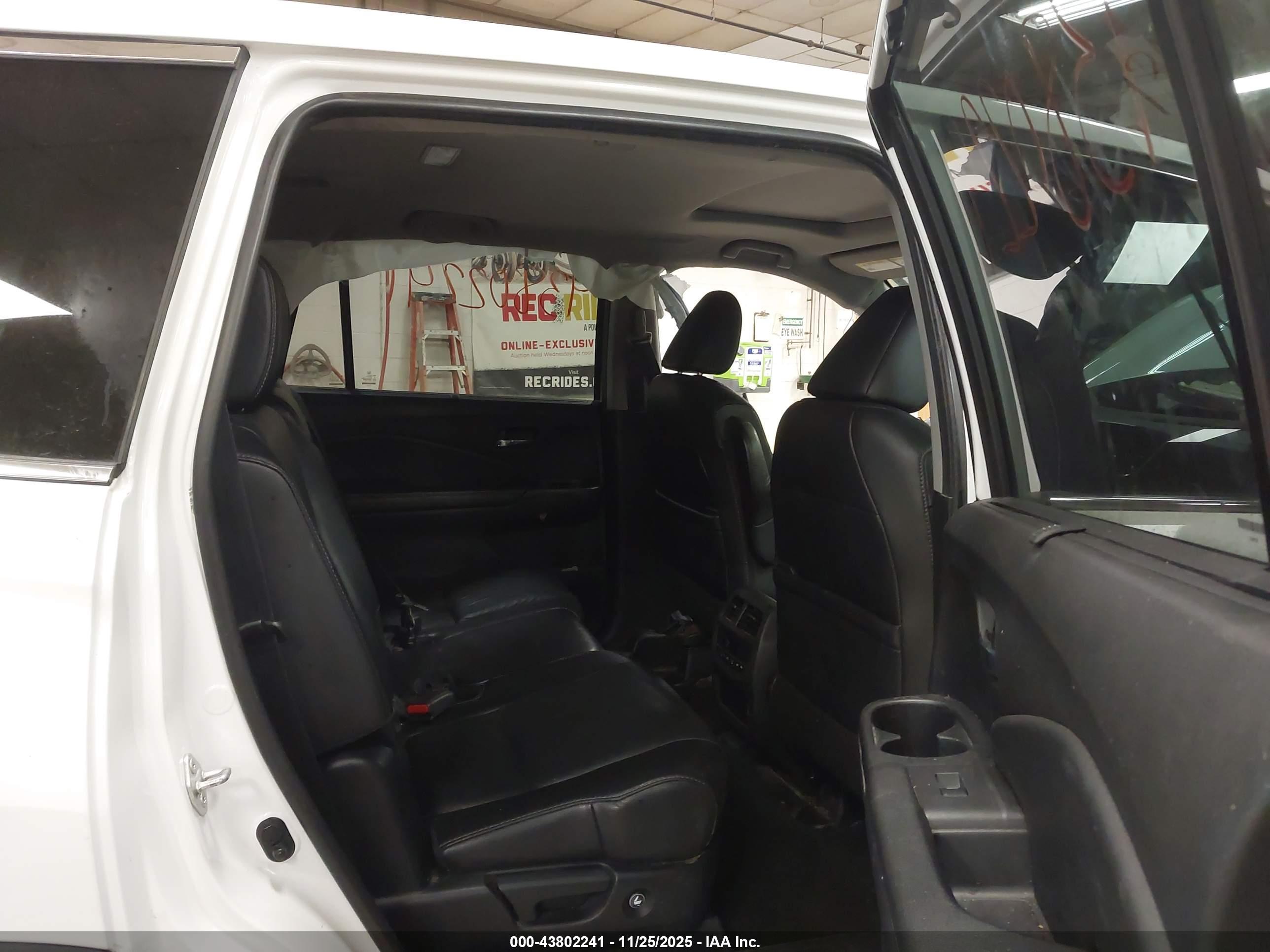 HONDA PILOT image 8