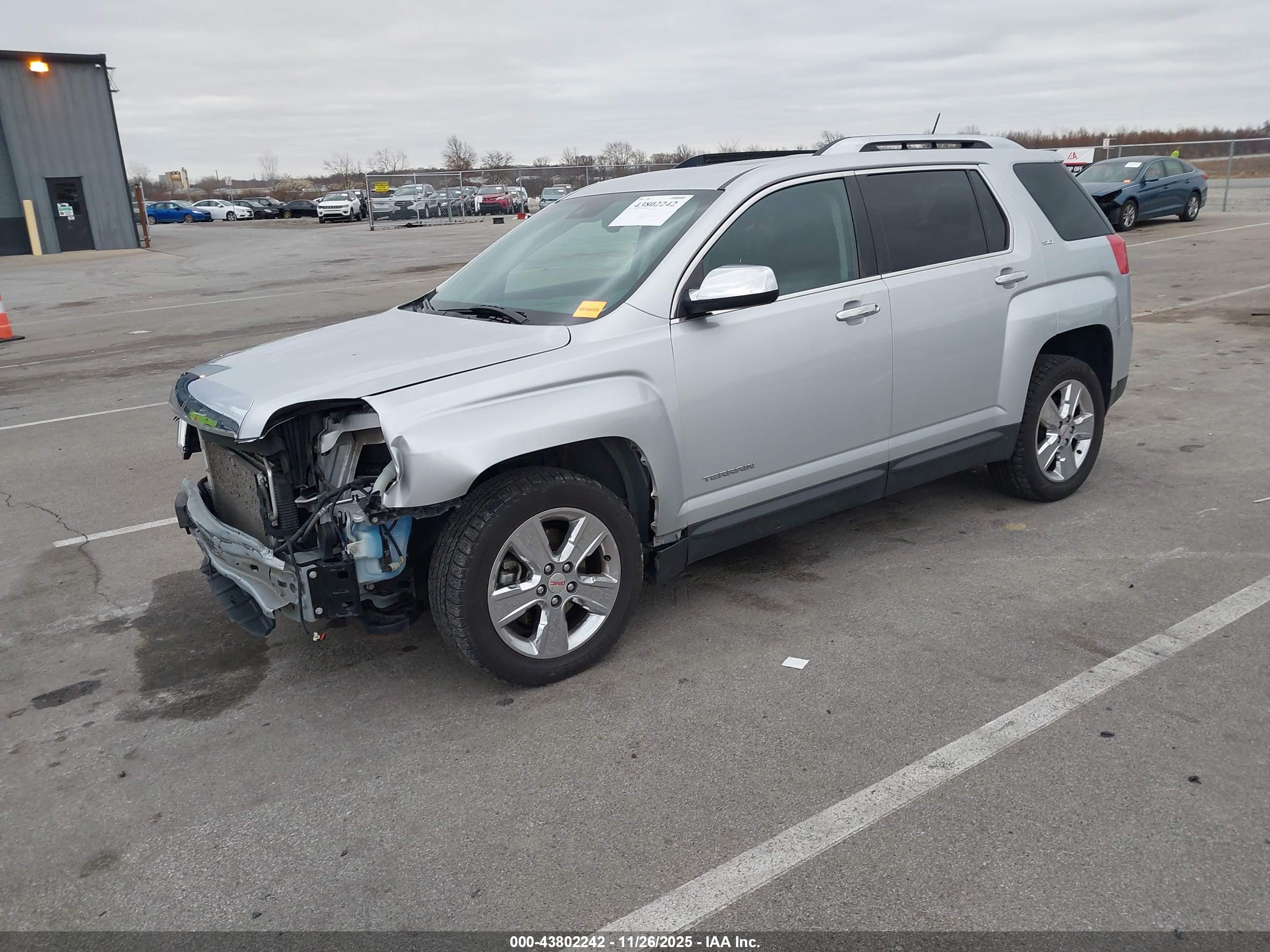 GMC TERRAIN image 2