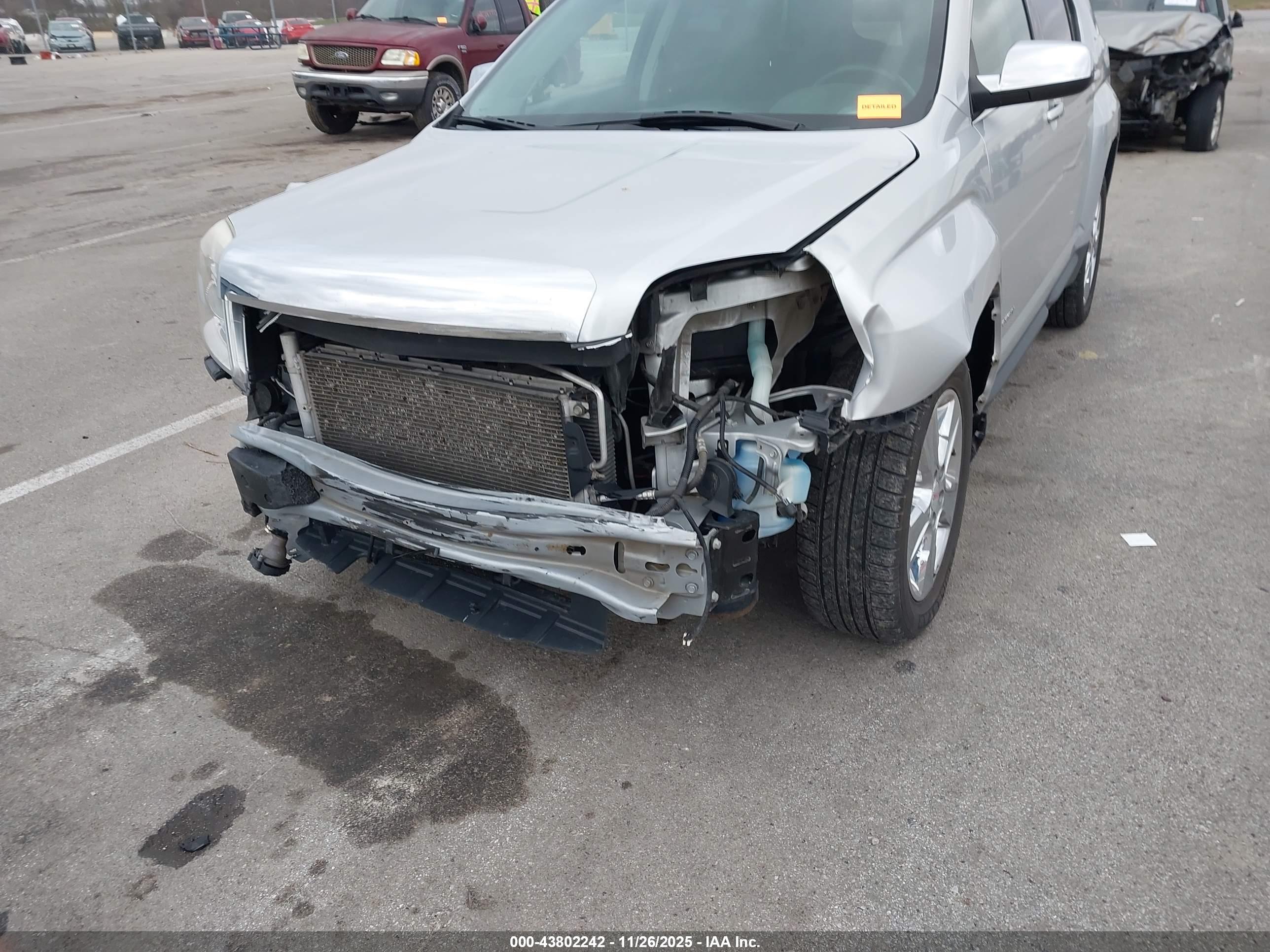 GMC TERRAIN image 6