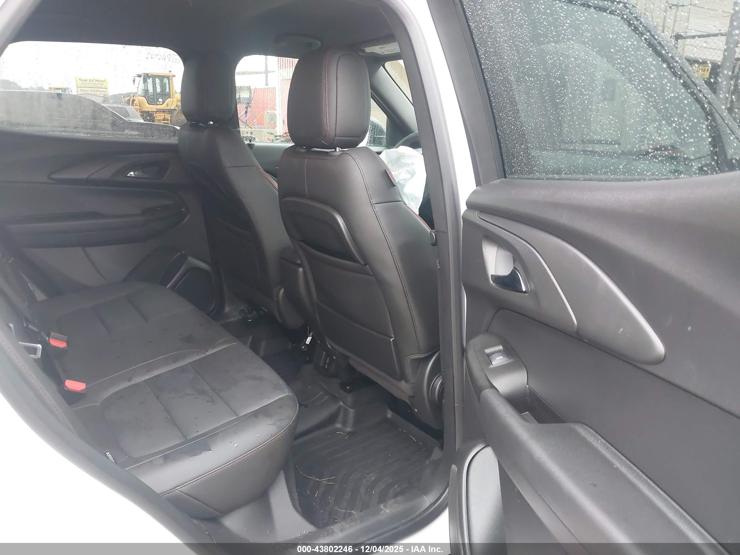 CHEVROLET TRAILBLAZER image 8