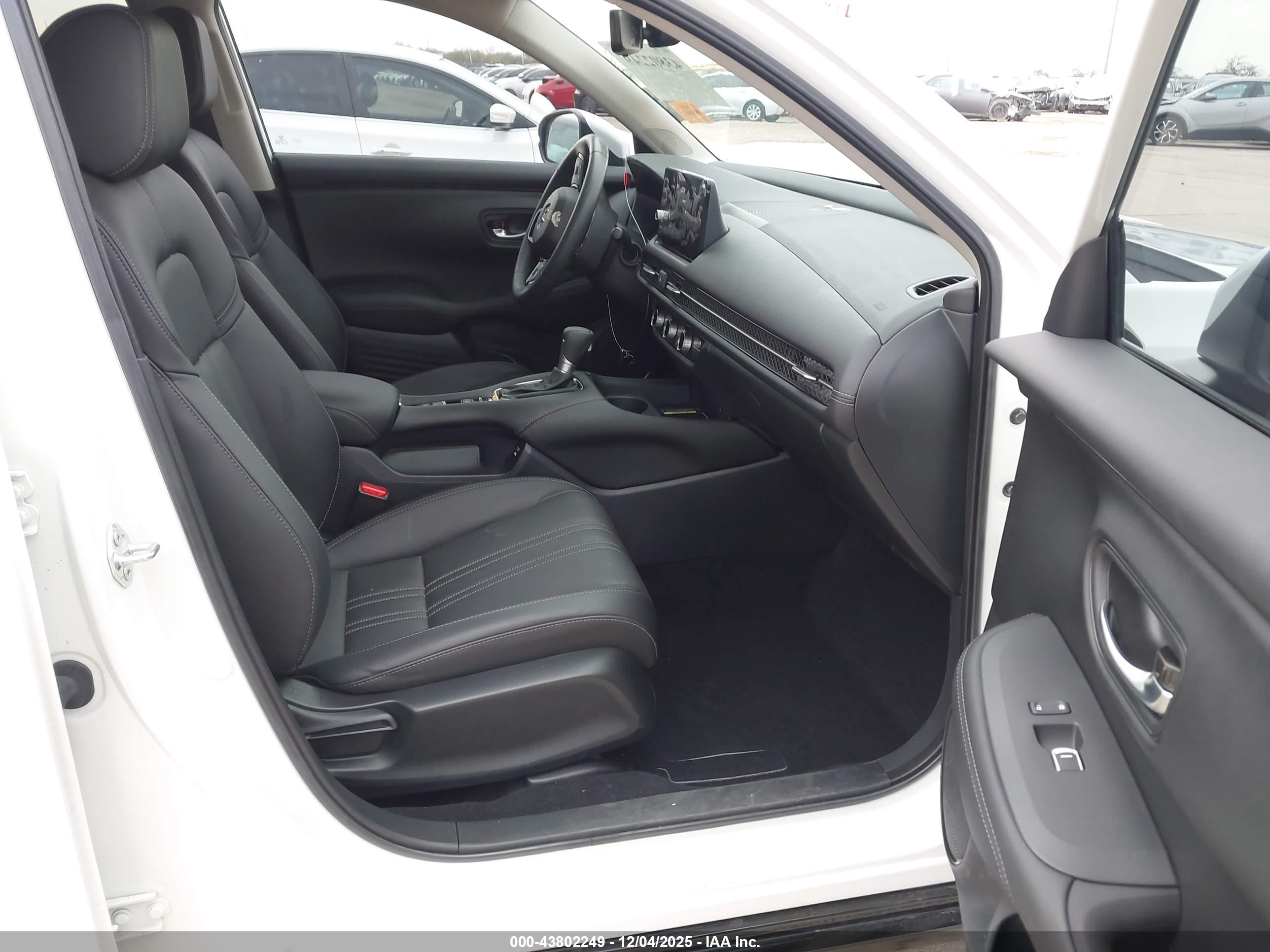 HONDA HR-V image 5