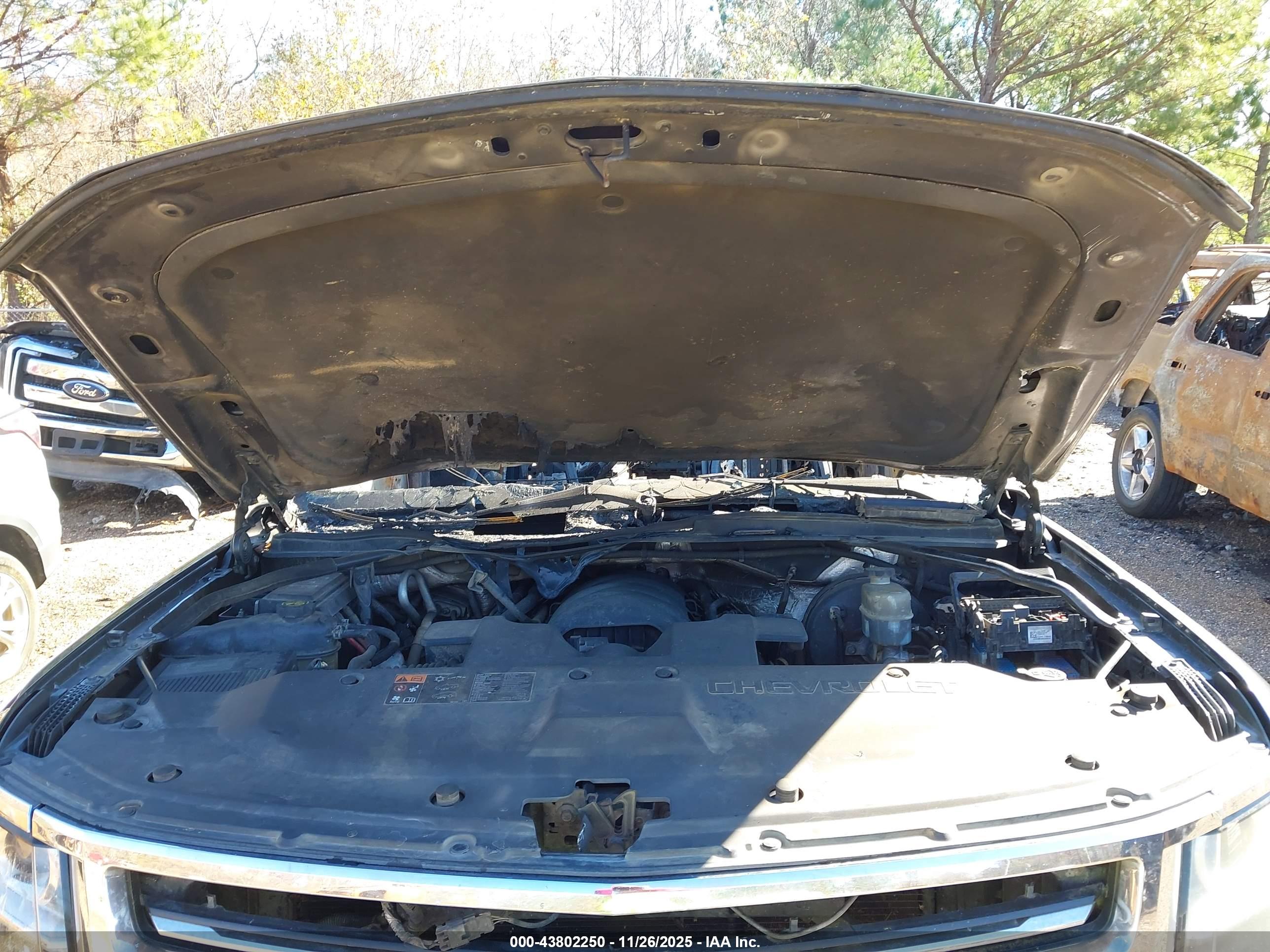 CHEVROLET TAHOE image 10