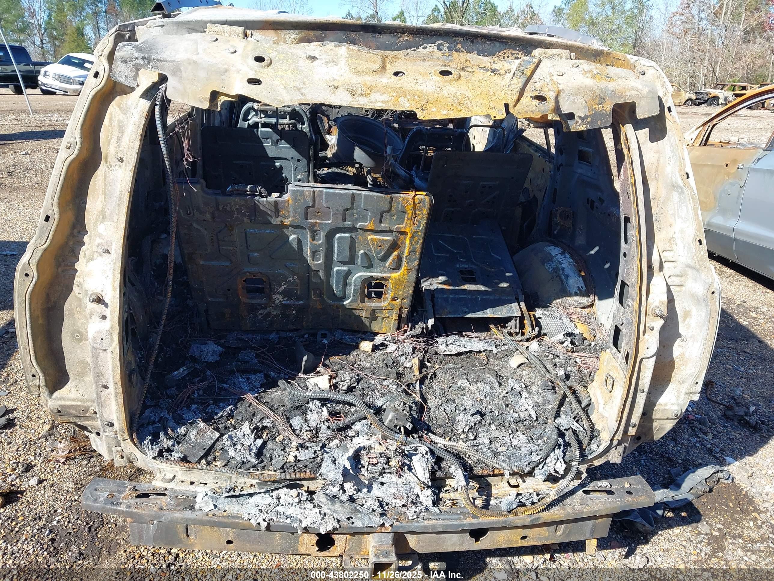 CHEVROLET TAHOE image 6