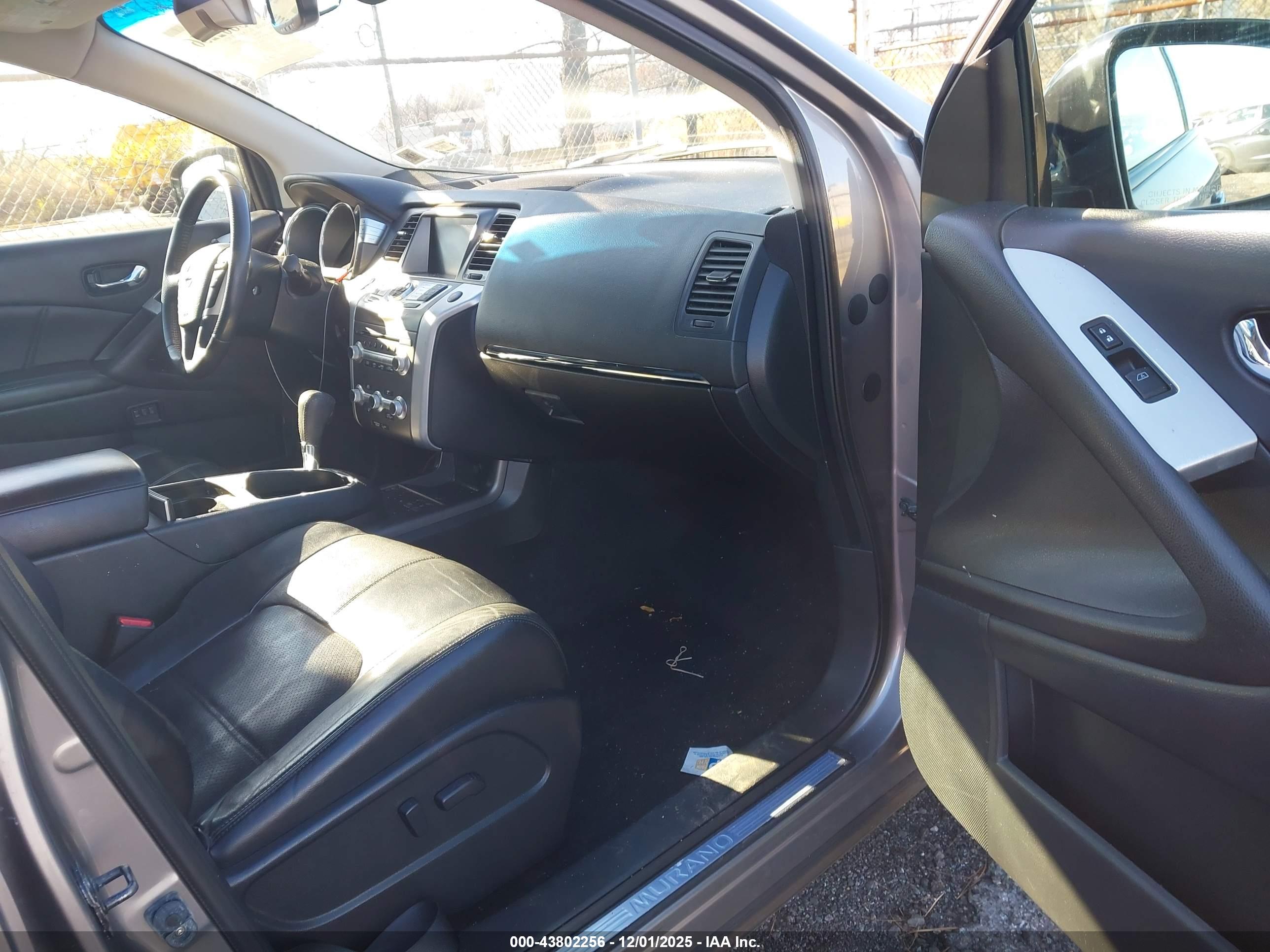 NISSAN MURANO image 5