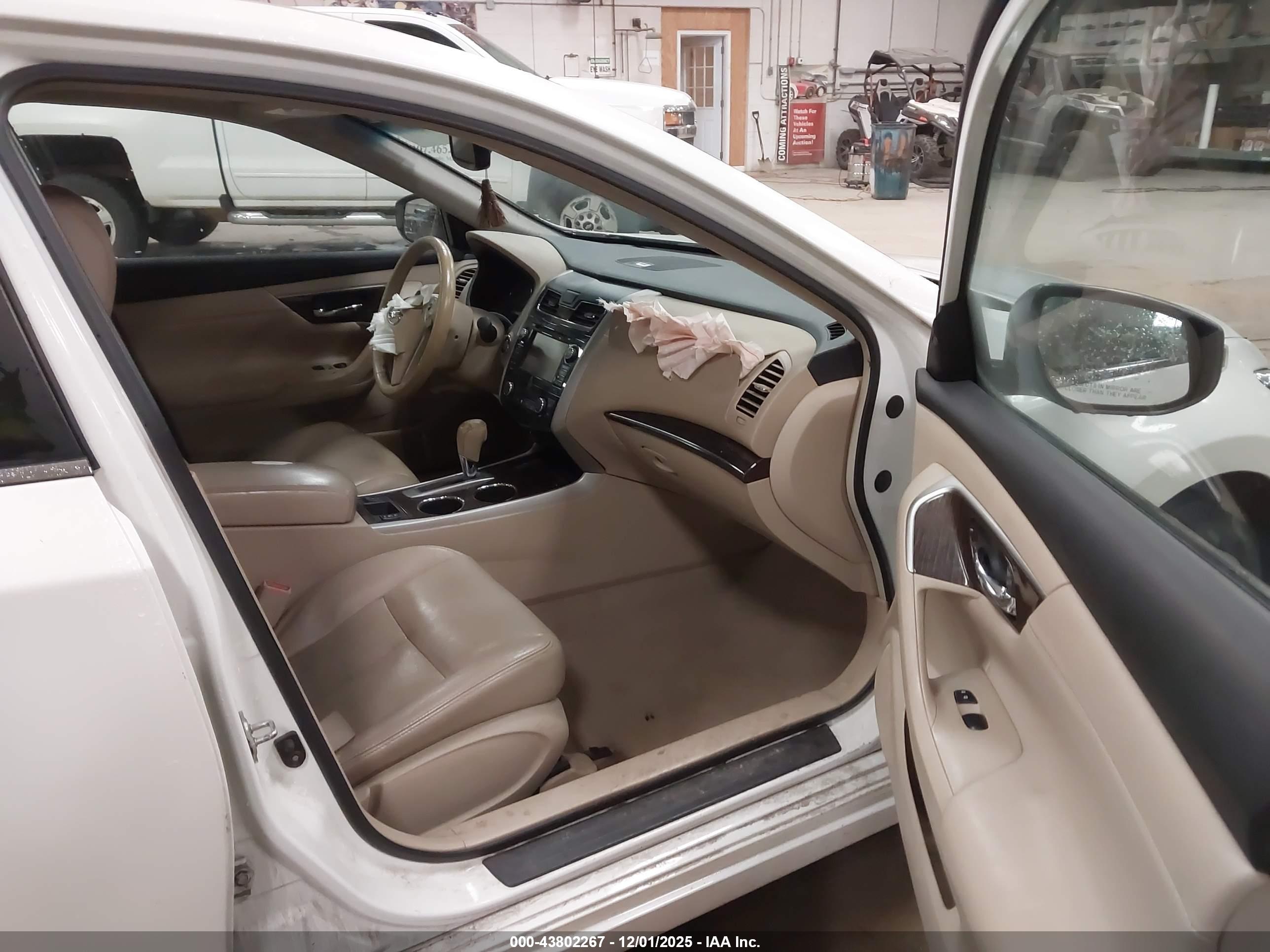 NISSAN ALTIMA image 5