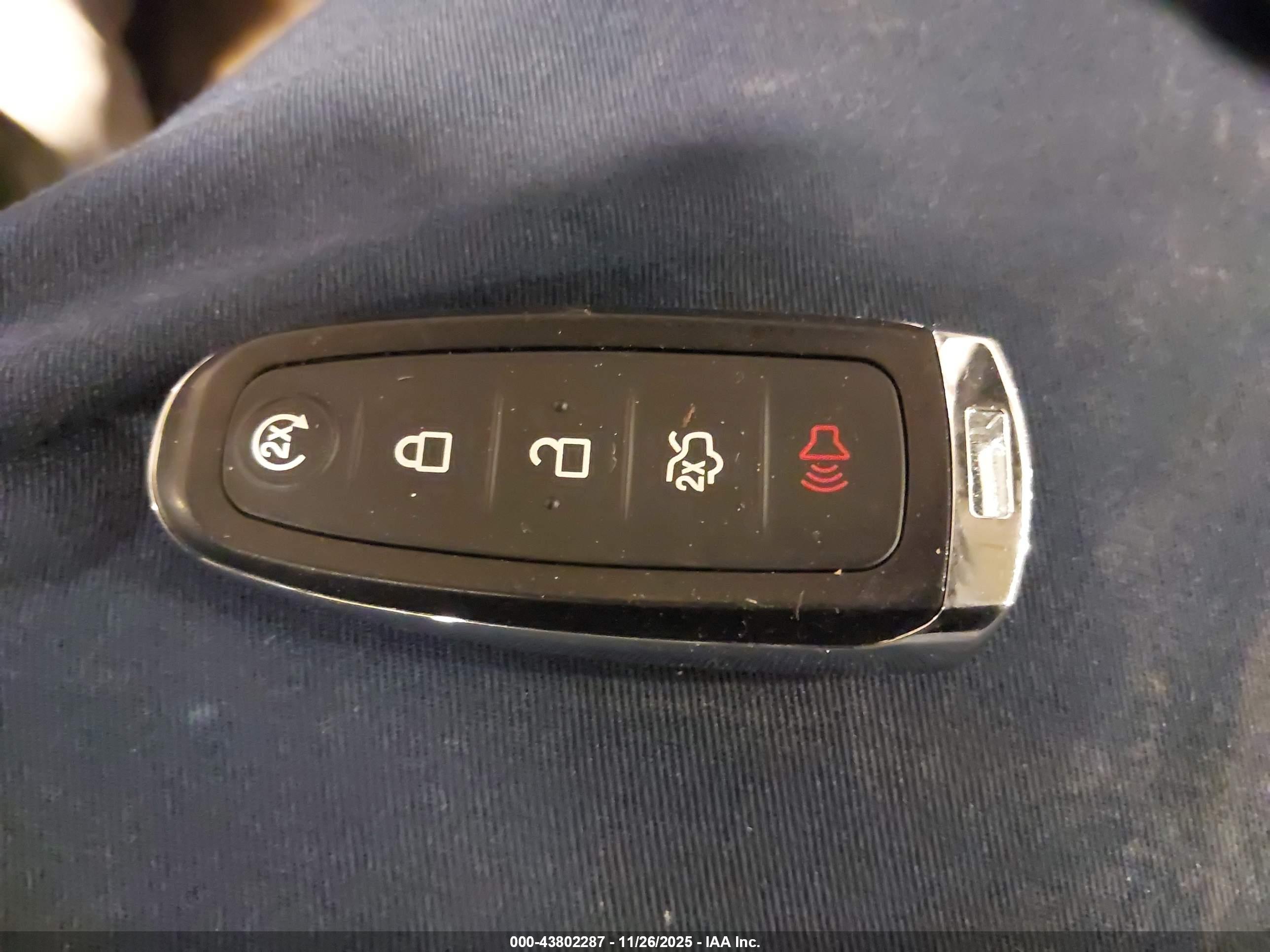 FORD ESCAPE image 11
