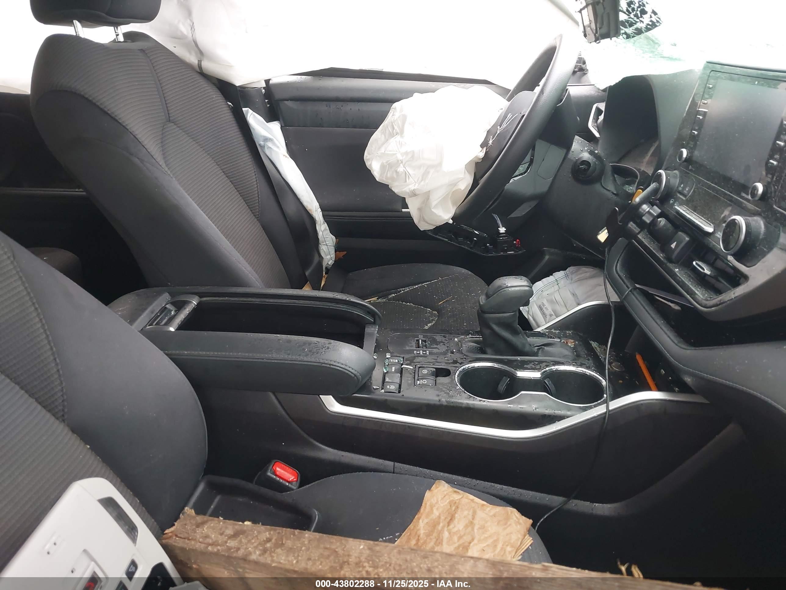 TOYOTA HIGHLANDER image 5