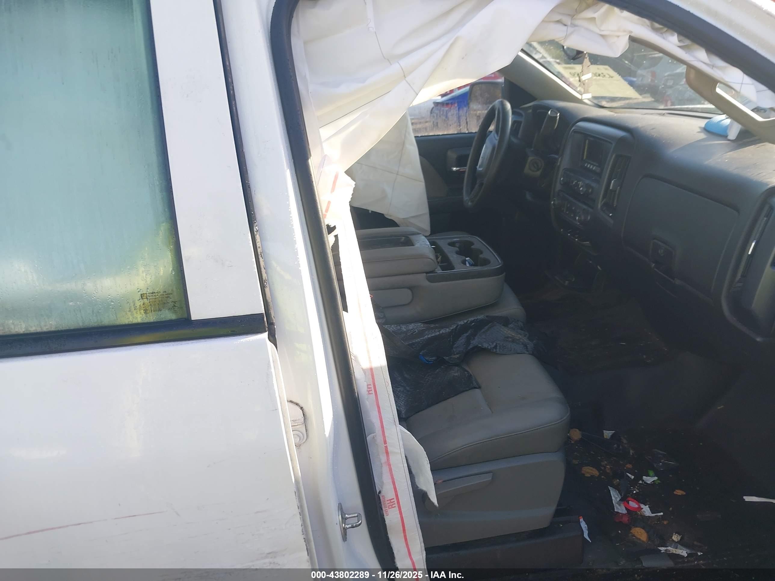 GMC SIERRA image 5
