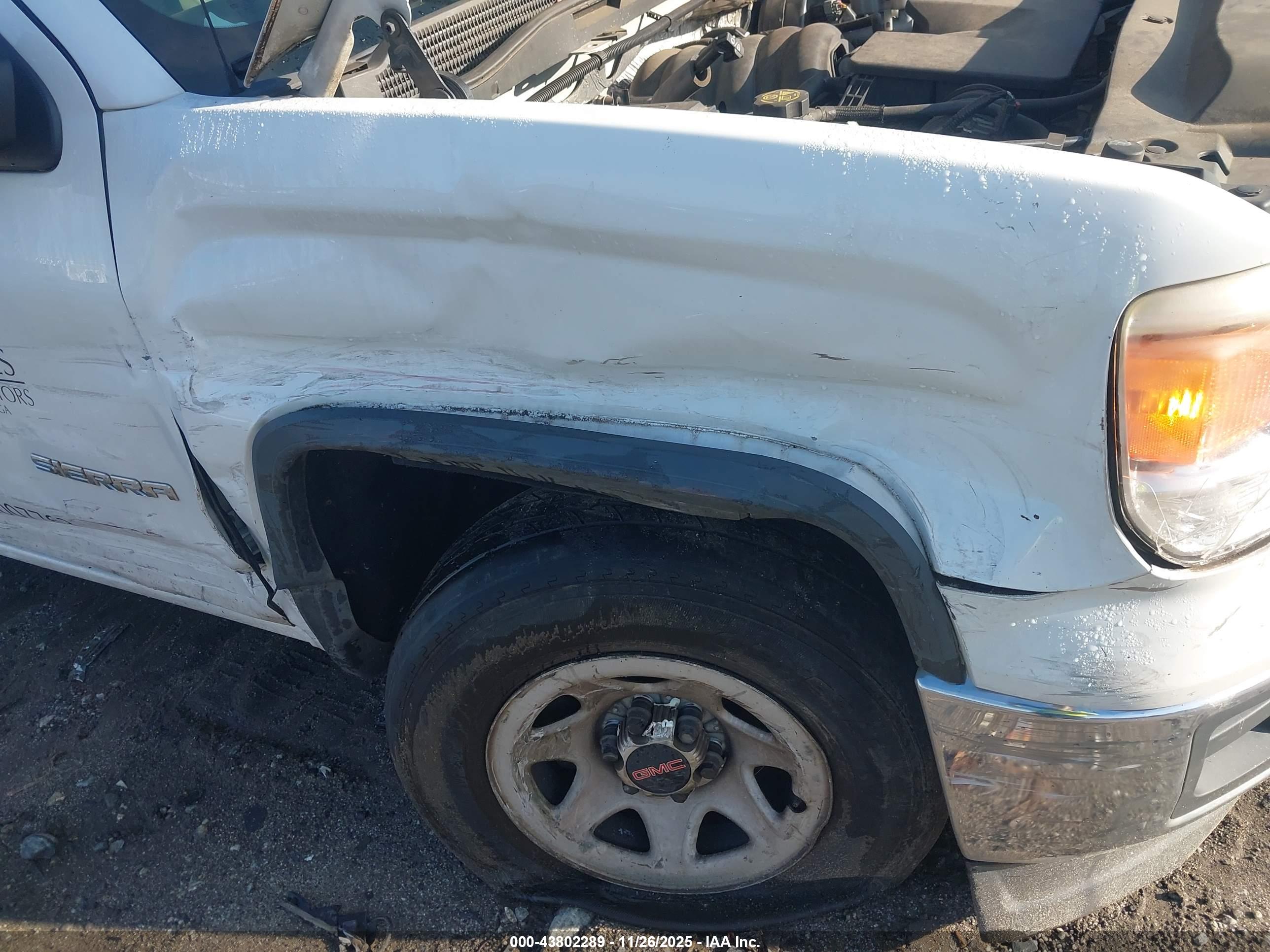 GMC SIERRA image 6