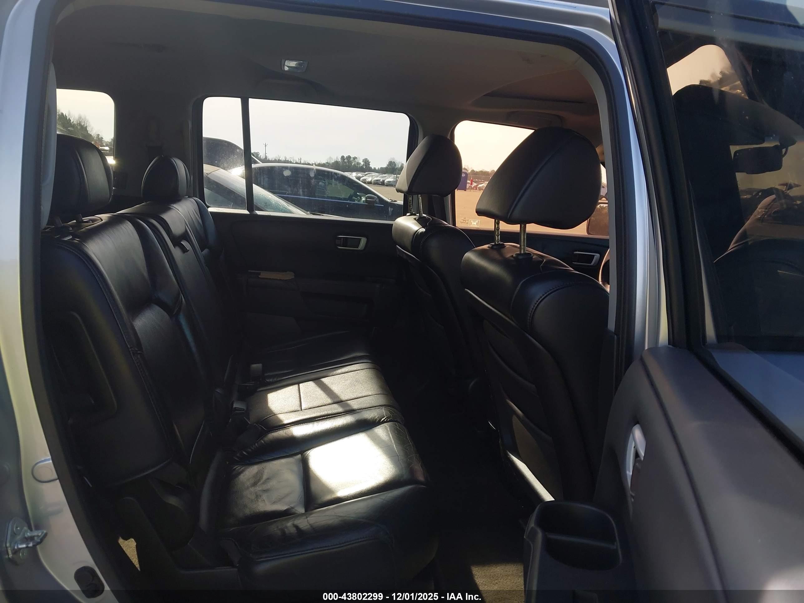 HONDA PILOT image 8