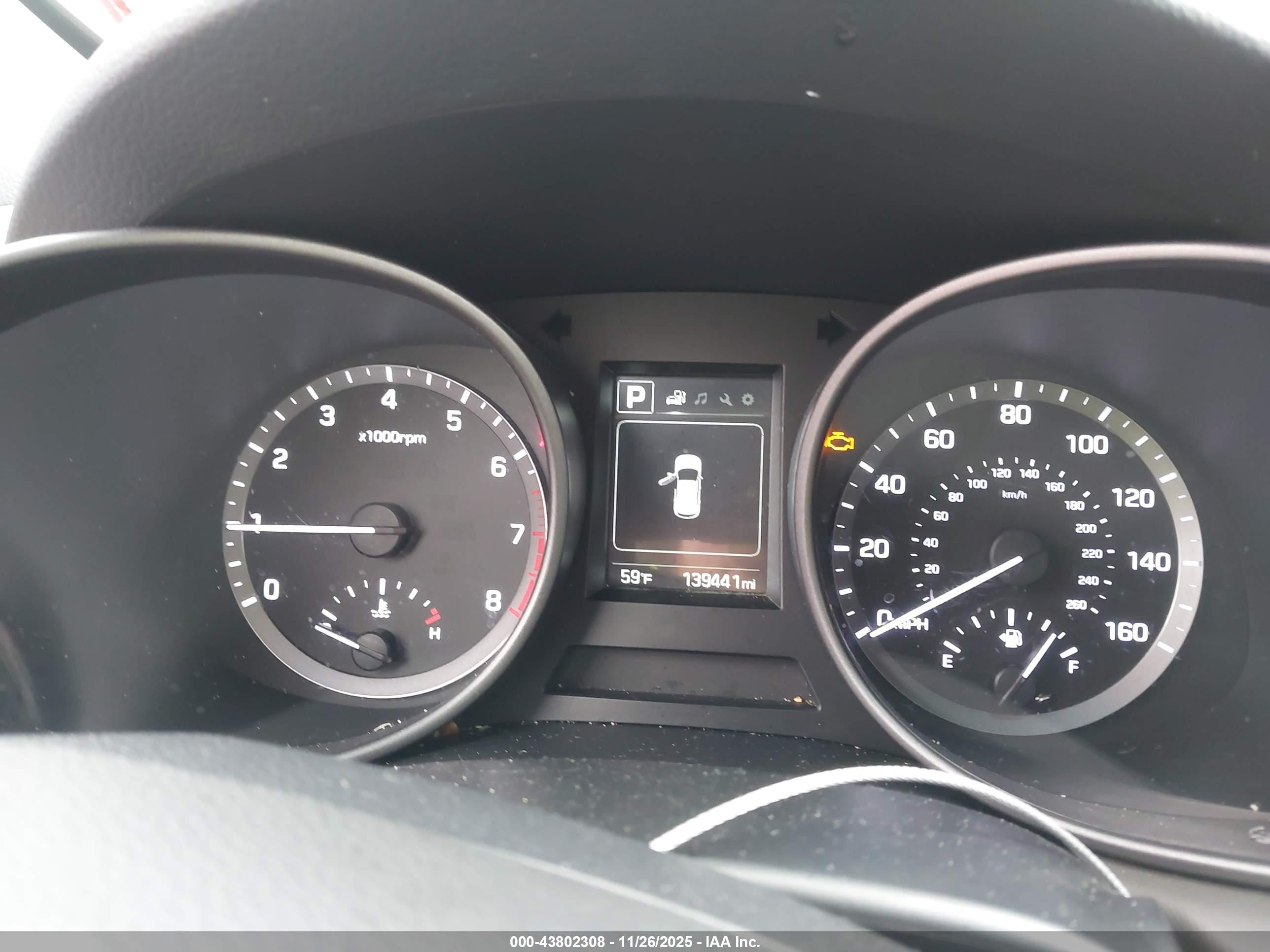 HYUNDAI SANTA image 7