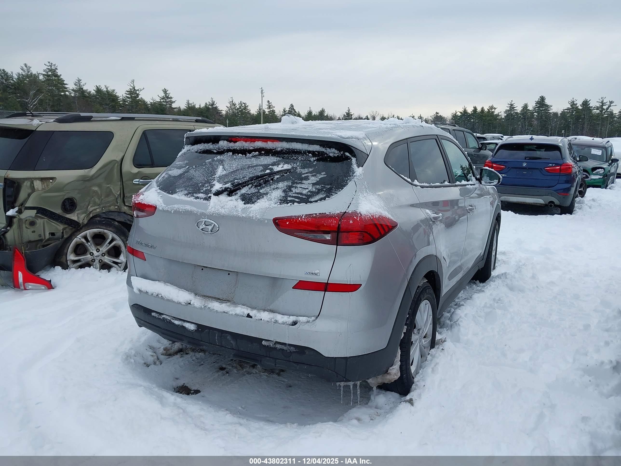 HYUNDAI TUCSON image 4
