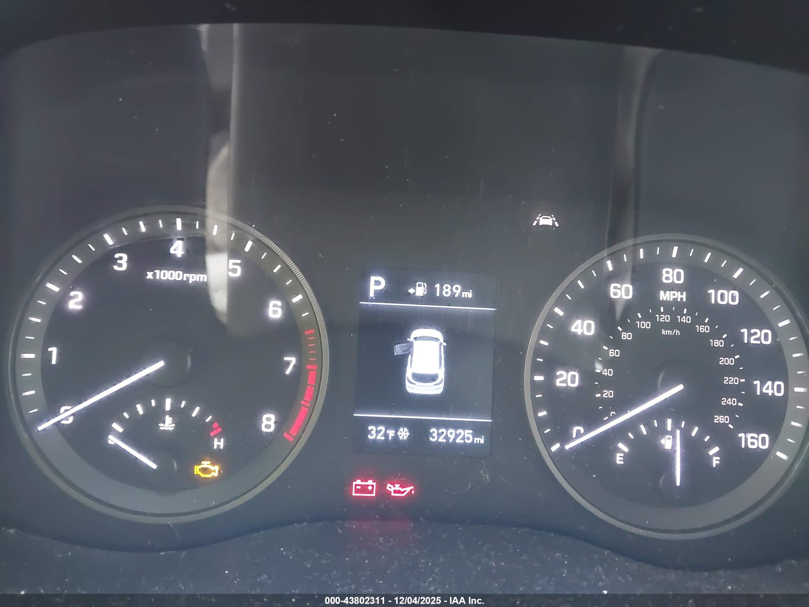 HYUNDAI TUCSON image 7