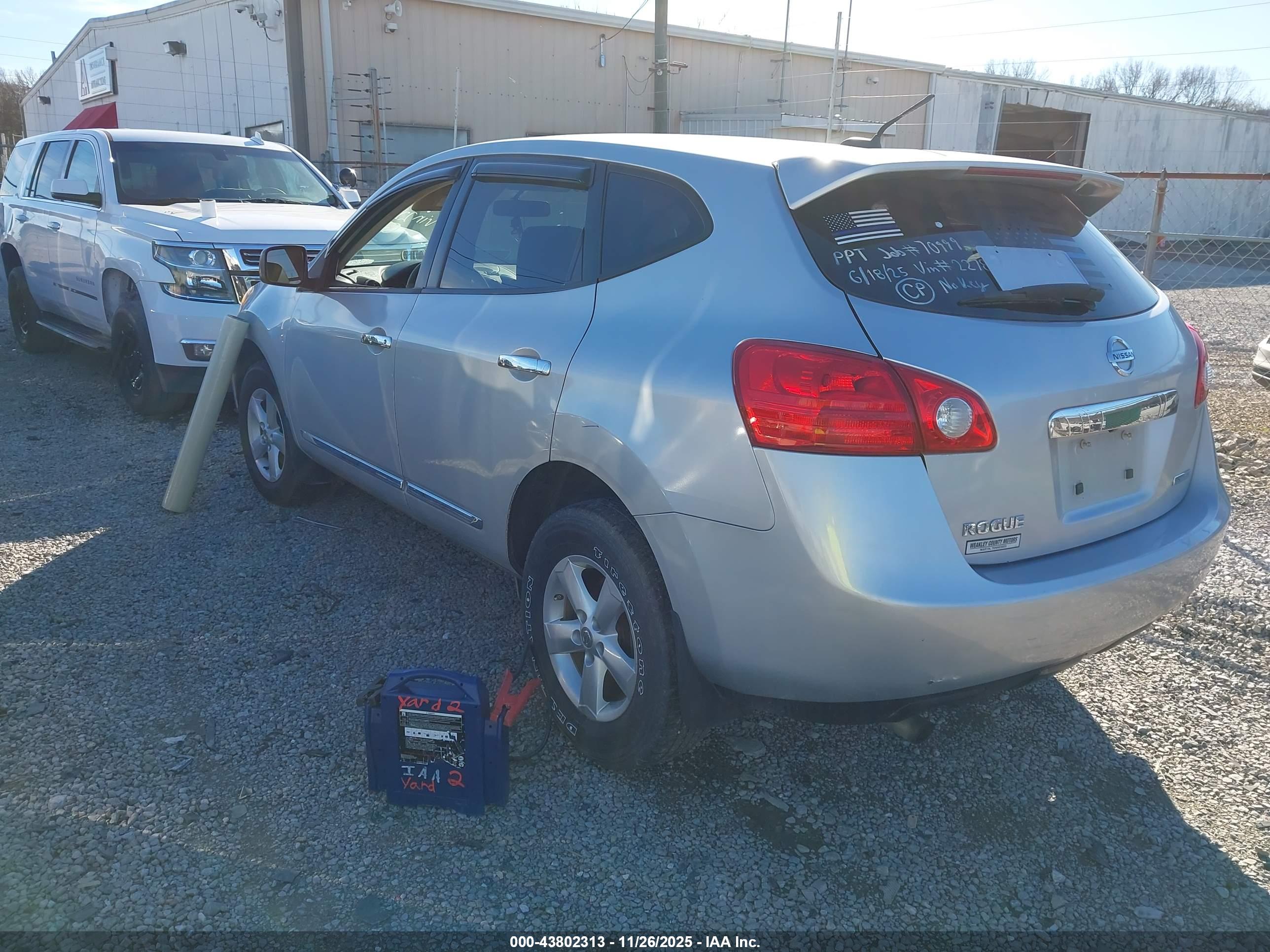 NISSAN ROGUE image 3