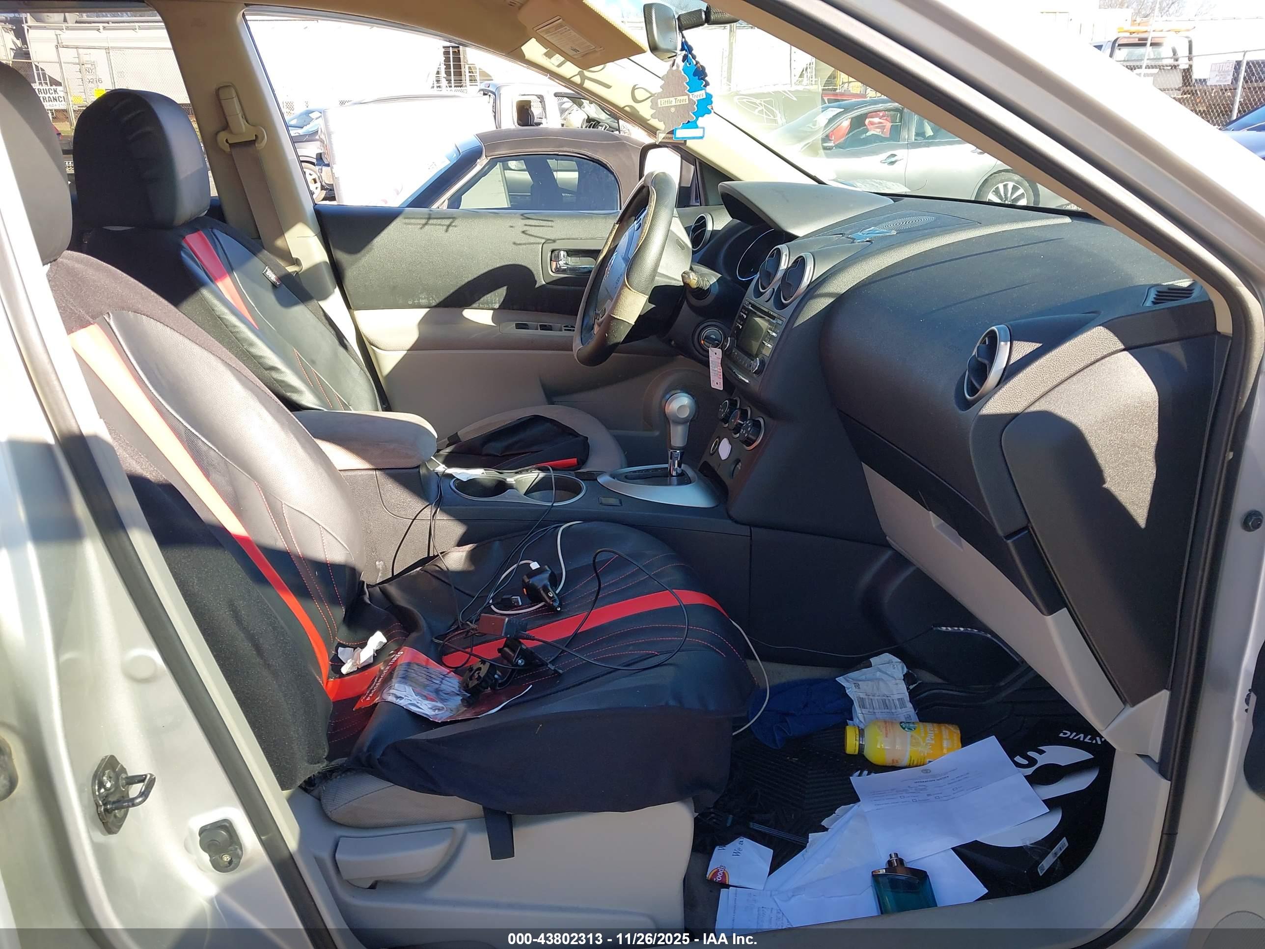 NISSAN ROGUE image 5
