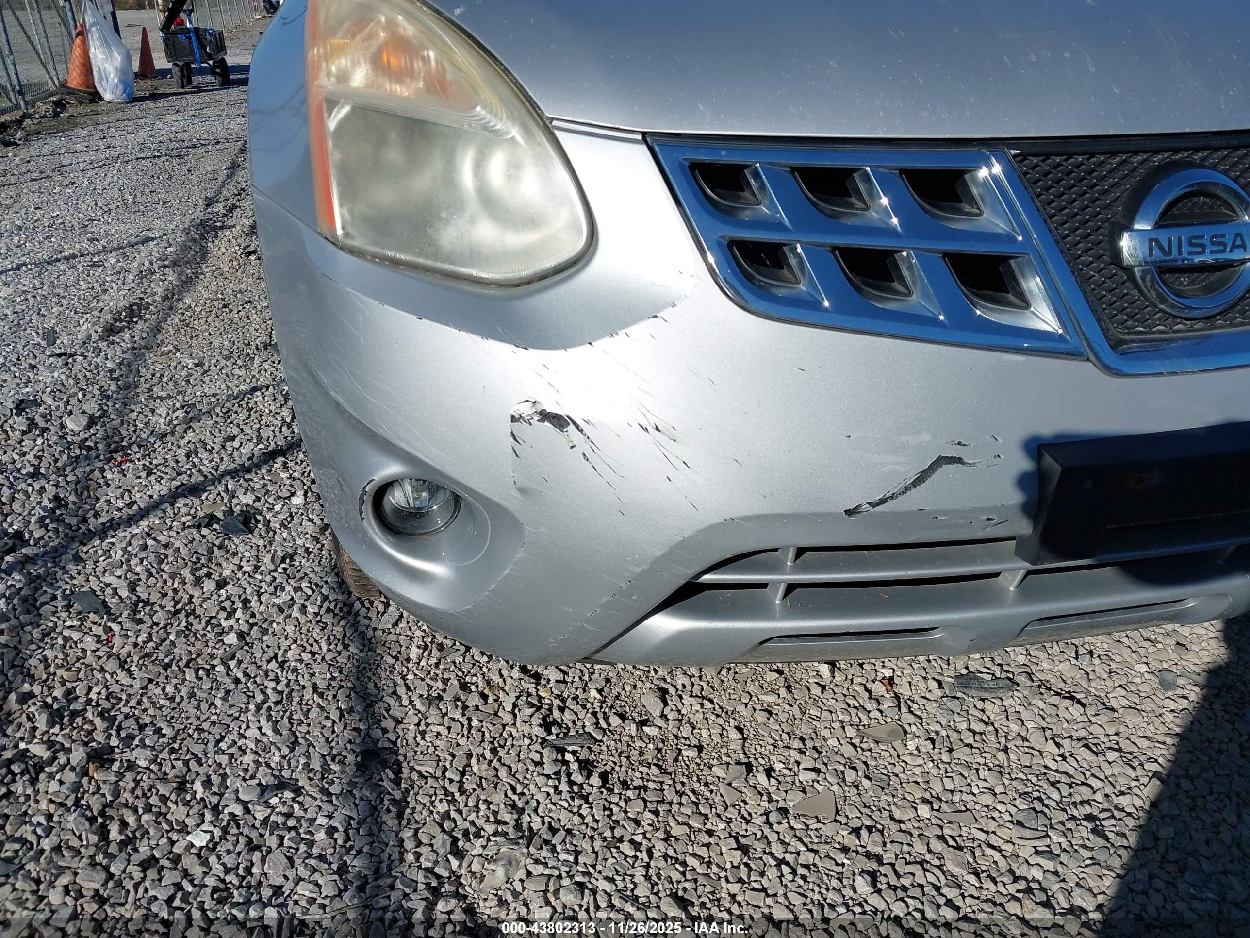 NISSAN ROGUE image 6