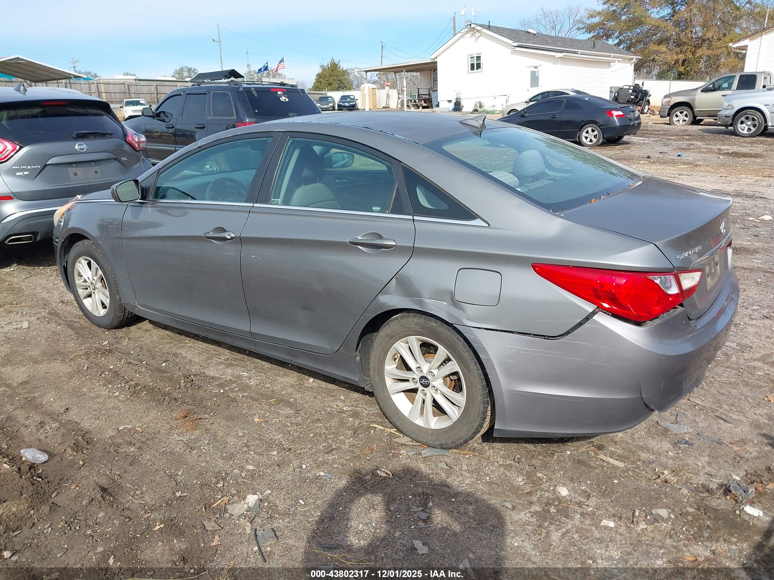 HYUNDAI SONATA image 3