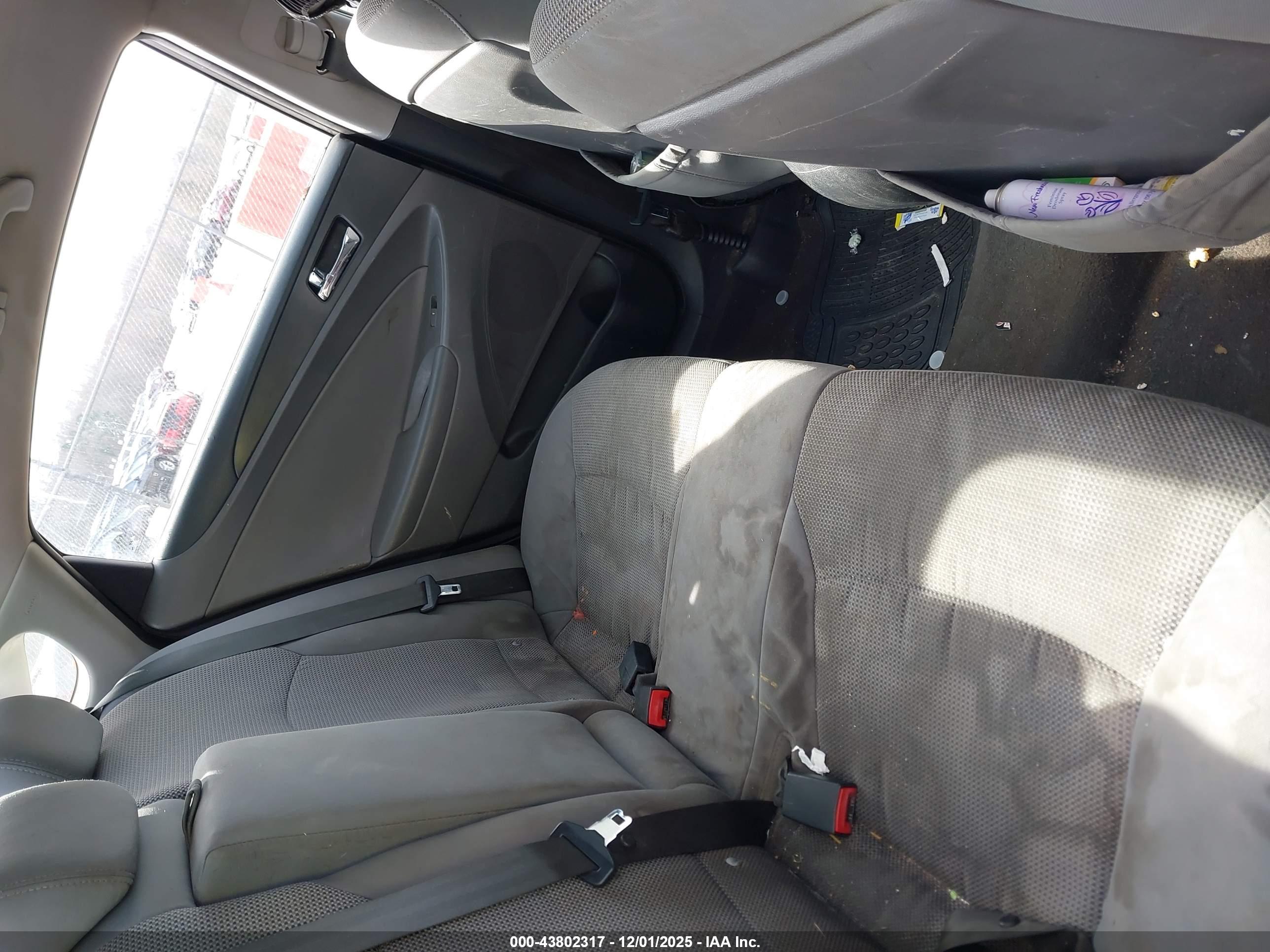 HYUNDAI SONATA image 8