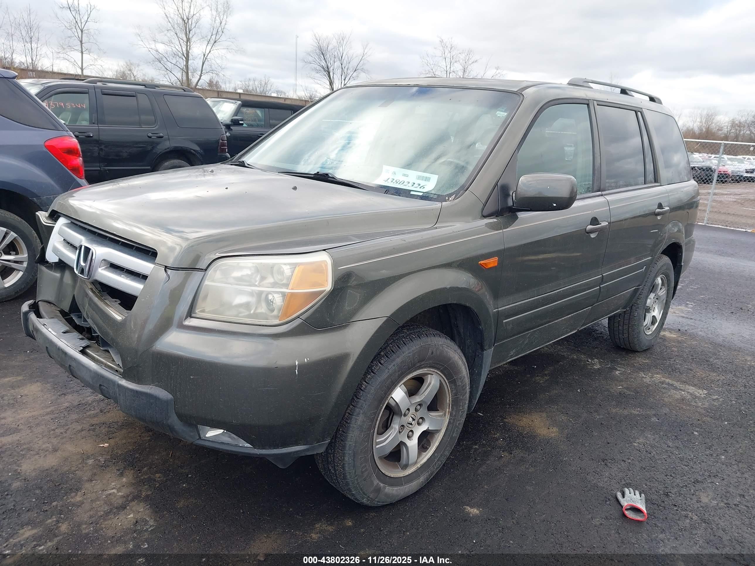 HONDA PILOT image 2