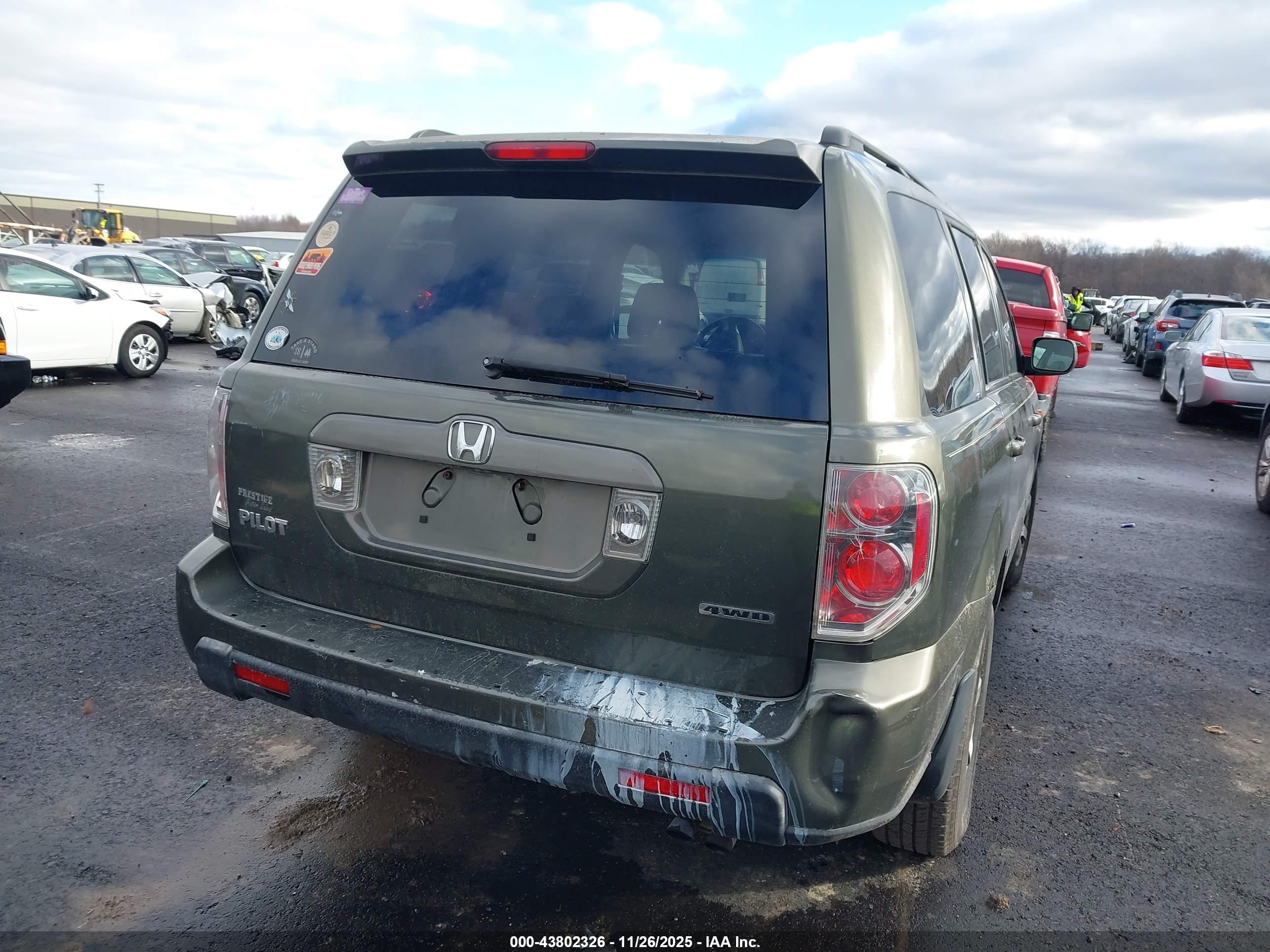 HONDA PILOT image 4