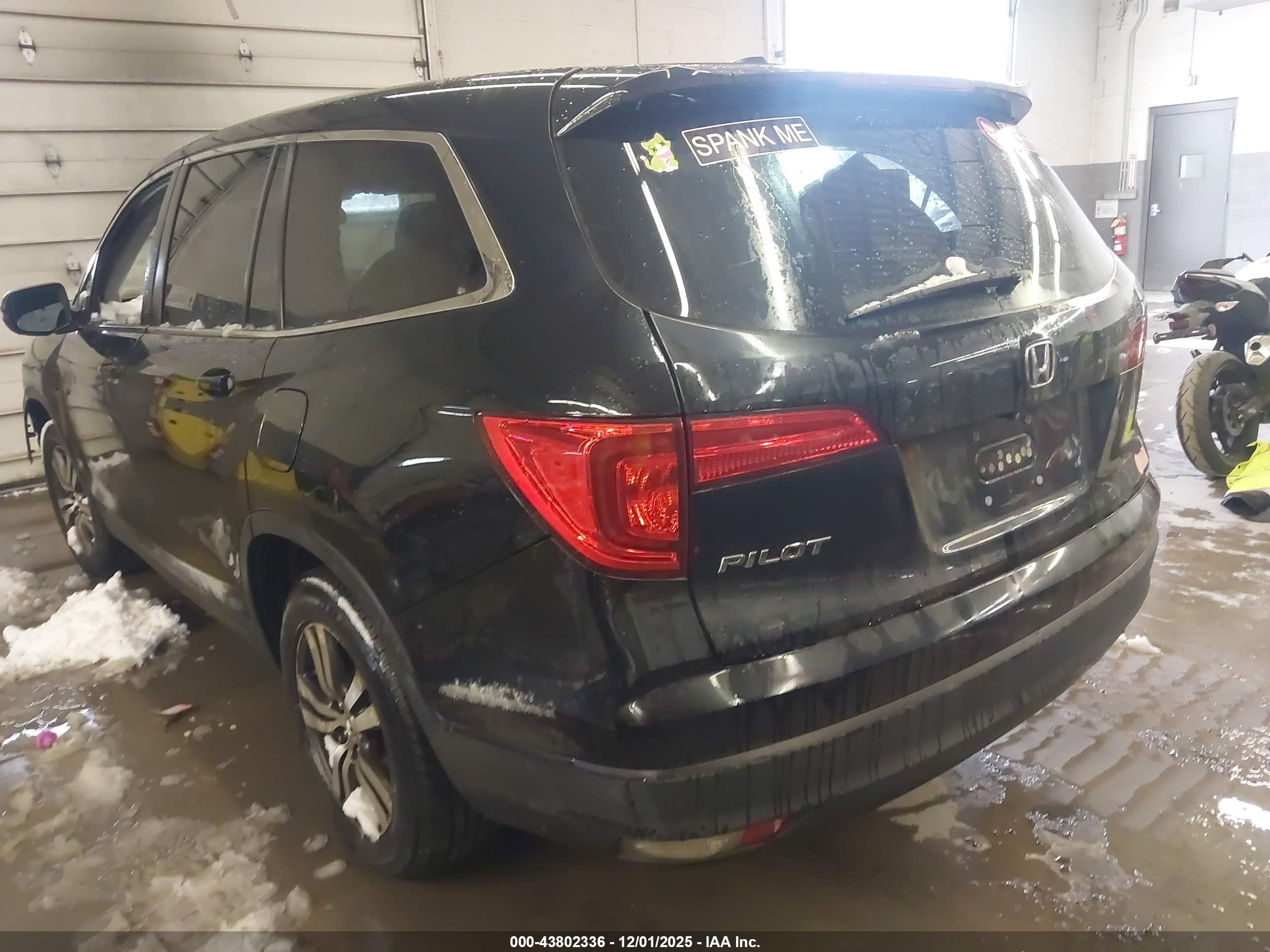 HONDA PILOT image 3