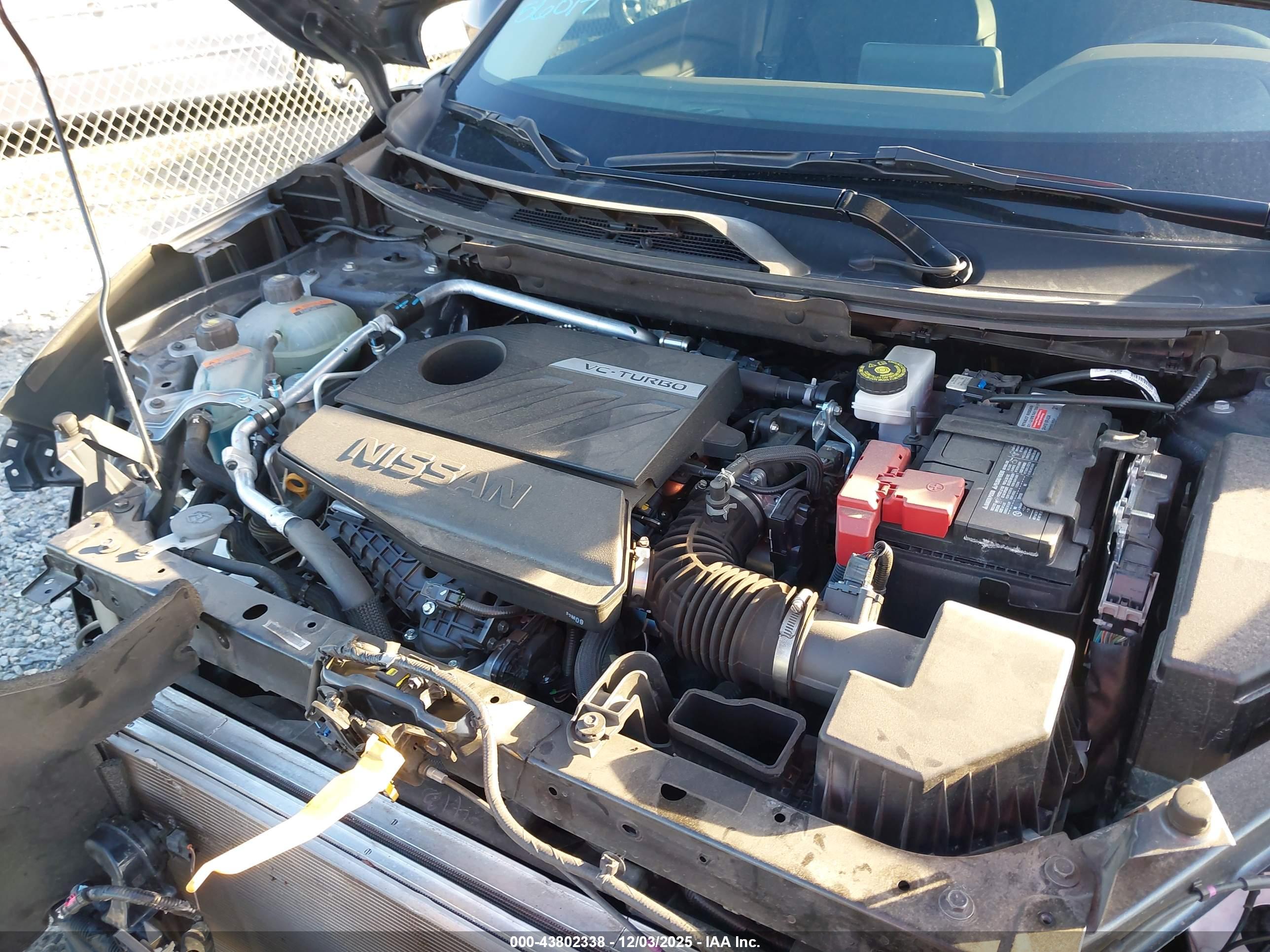 NISSAN ROGUE image 10